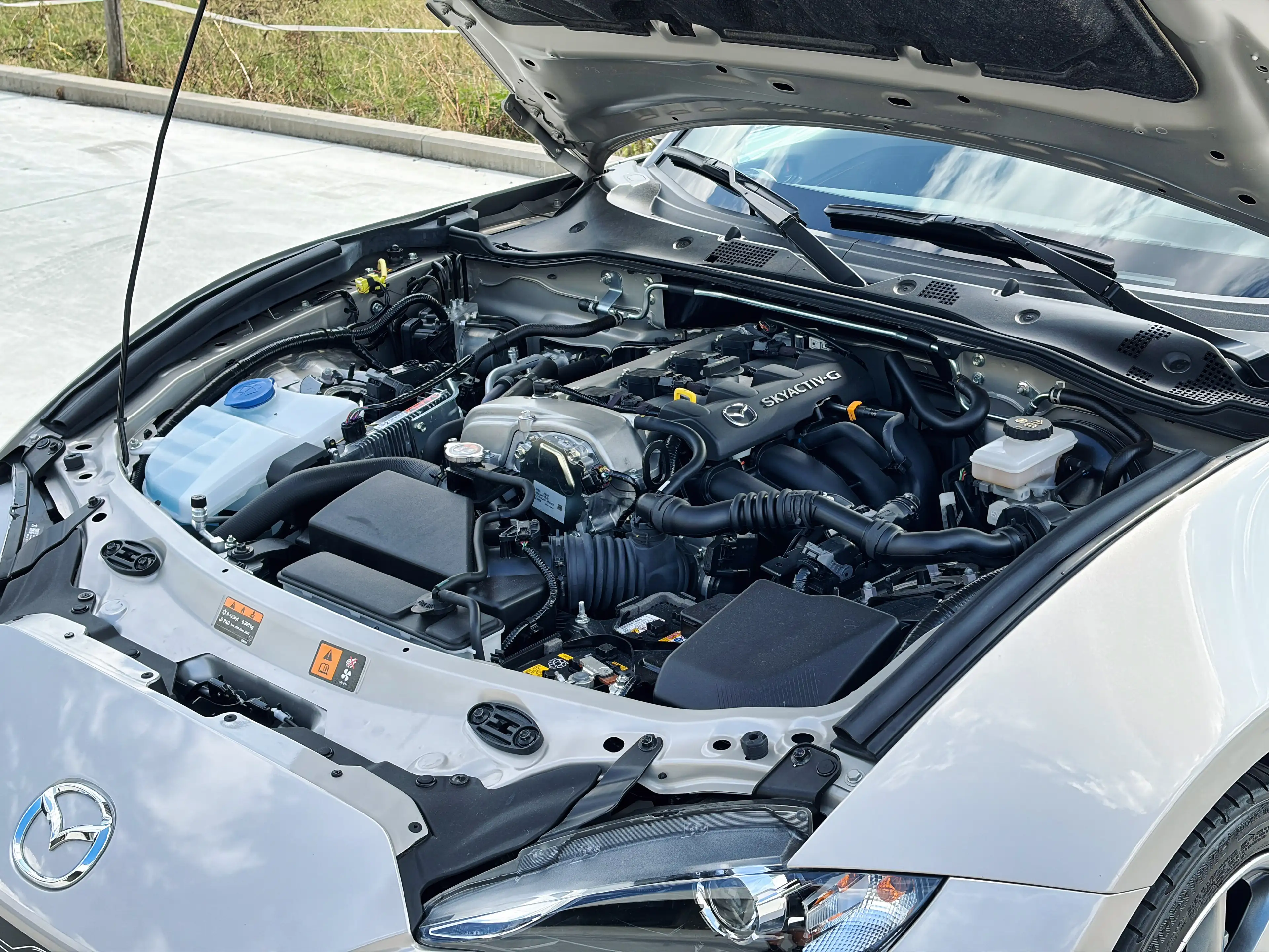 Mazda MX-5 MX-5 2.0i Skyactiv-G Kazari * BOSE * CAMERA * TOP STAAT * Platinium Quartz metallic * — photo 13