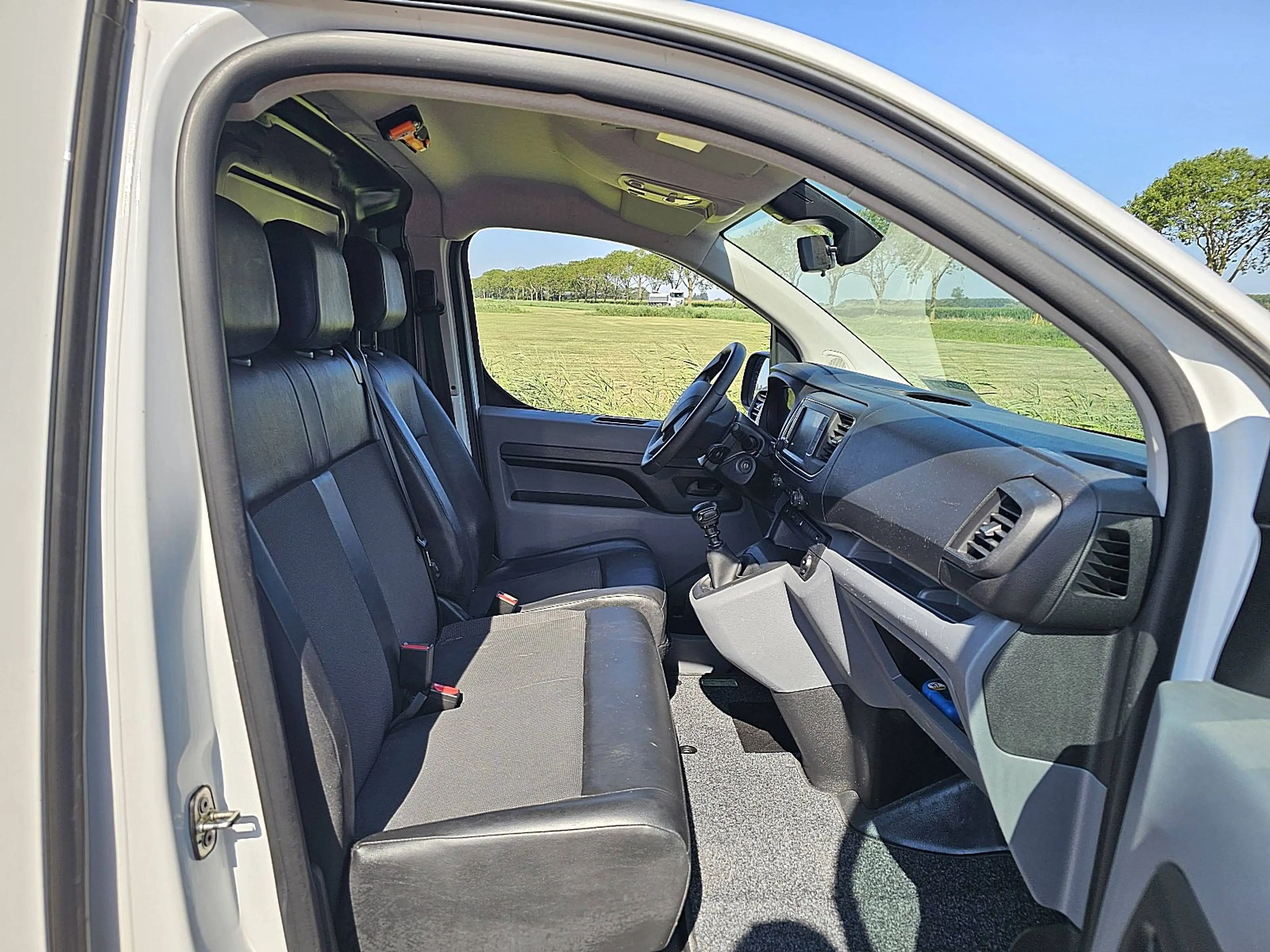 Peugeot Expert 2.0 L3 XL 145Pk NAP Navi — photo 7