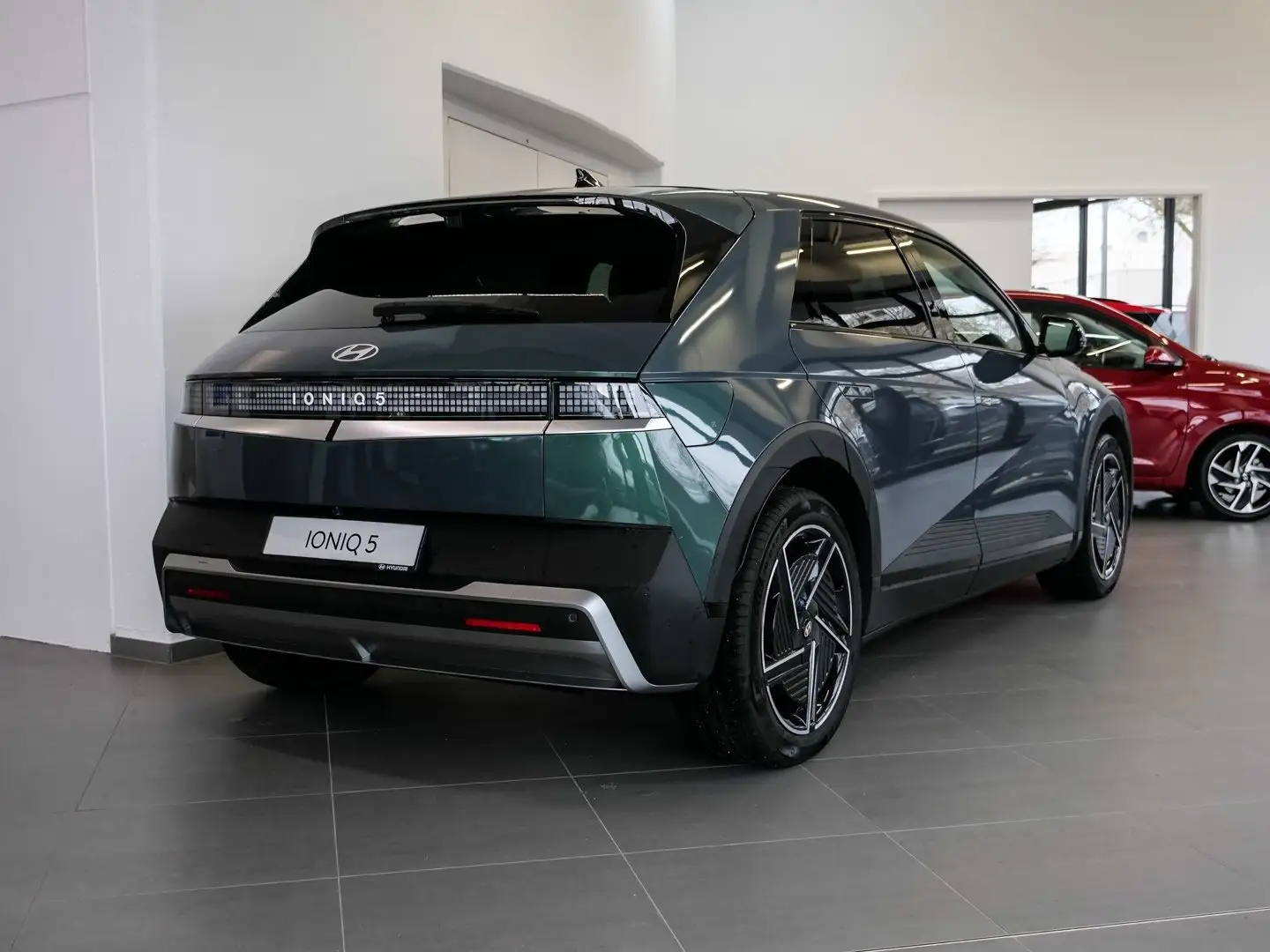 Hyundai IONIQ 5 Uniq 84 kWh HUD PANO ACC NAVI LED DAB Grün - 2