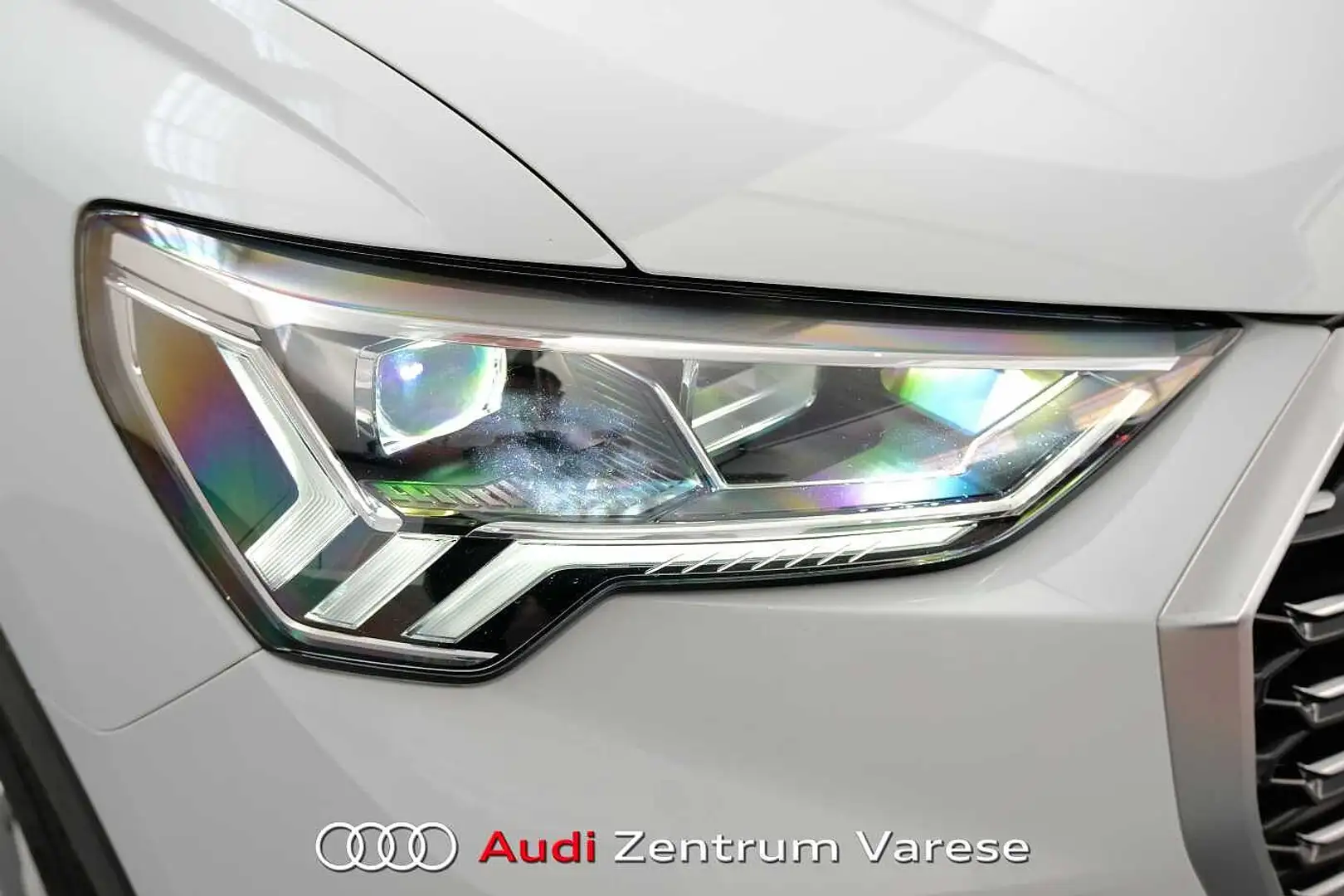 Audi Q3 Sportback 45 TFSI-E 245CV Stronic Sline Edition Bianco - 2