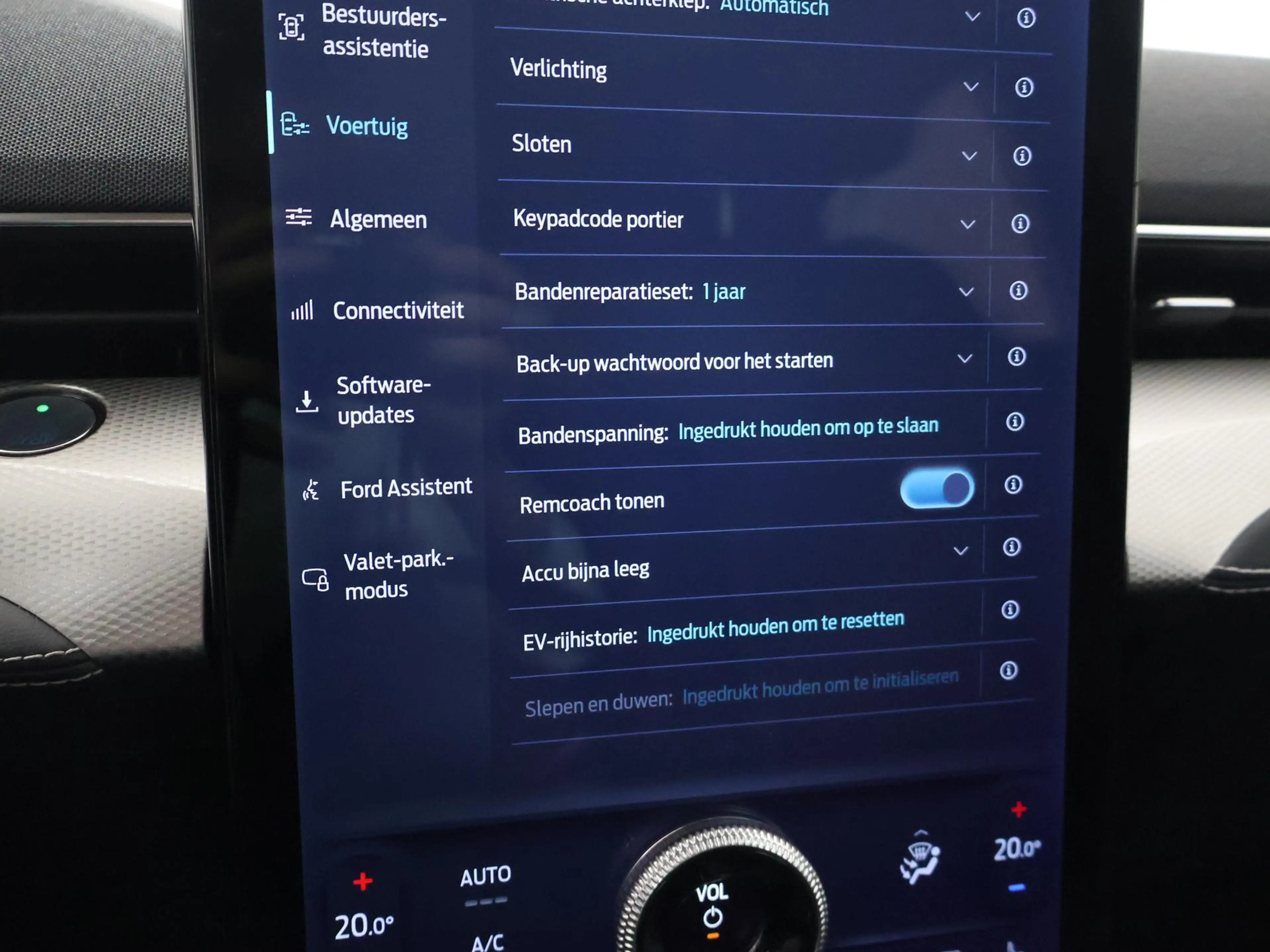 Ford Mustang Mach-E RWD 75 kWh *52.972 KM* + B&O | LEDER | 360 CAMERA — photo 44