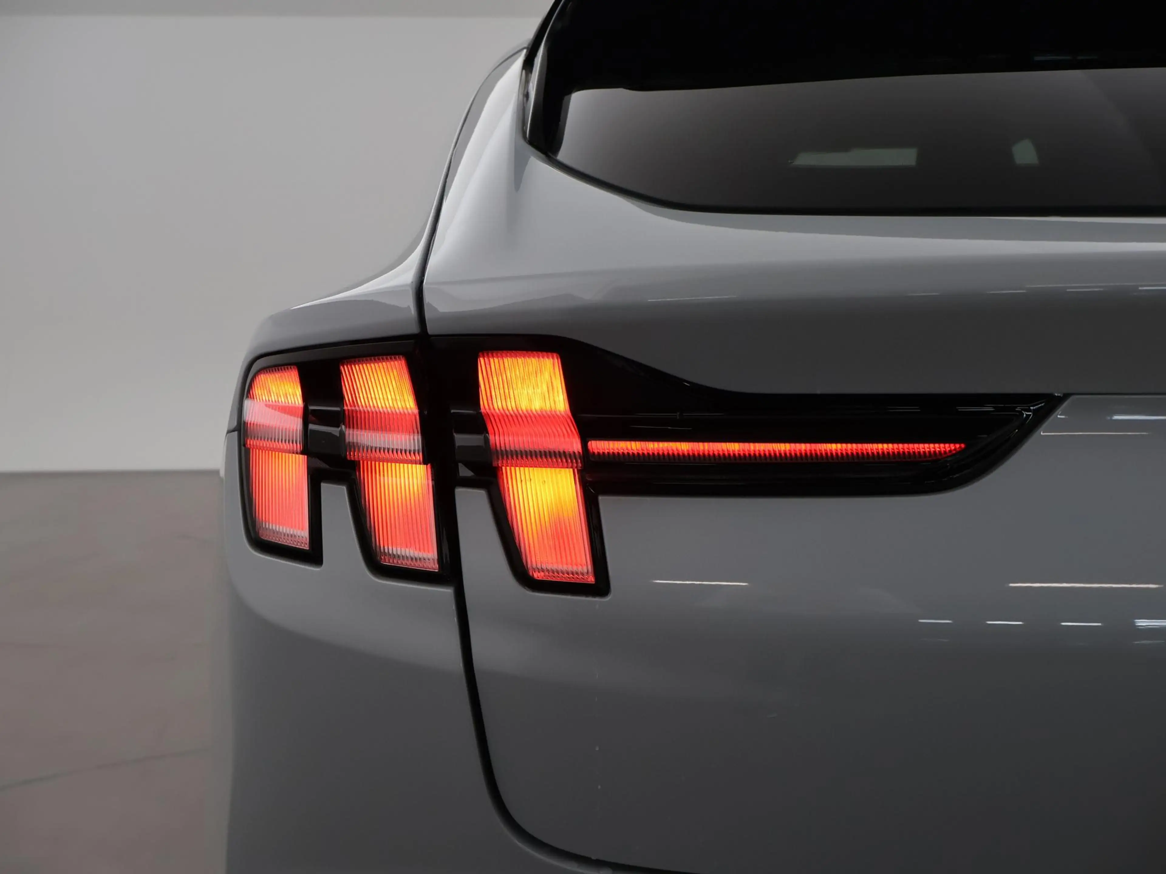 Ford Mustang Mach-E RWD 75 kWh *52.972 KM* + B&O | LEDER | 360 CAMERA — photo 18