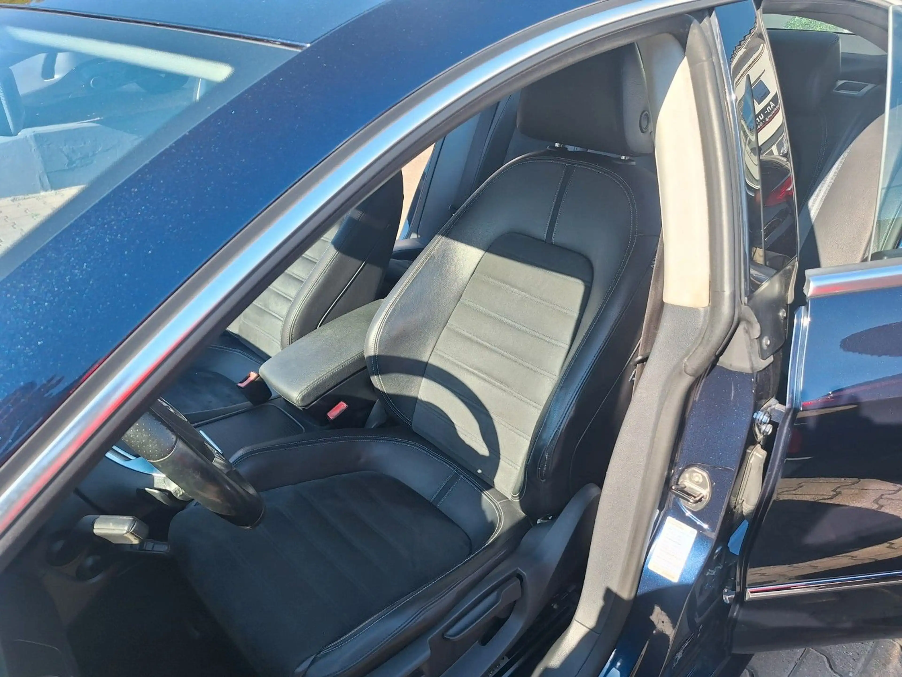 Volkswagen CC Automatik*R-LINE*LEDER*SHZ*PDC*18 Zoll* — photo 11