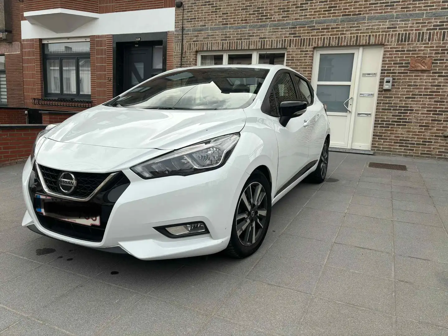 Nissan Micra - 1