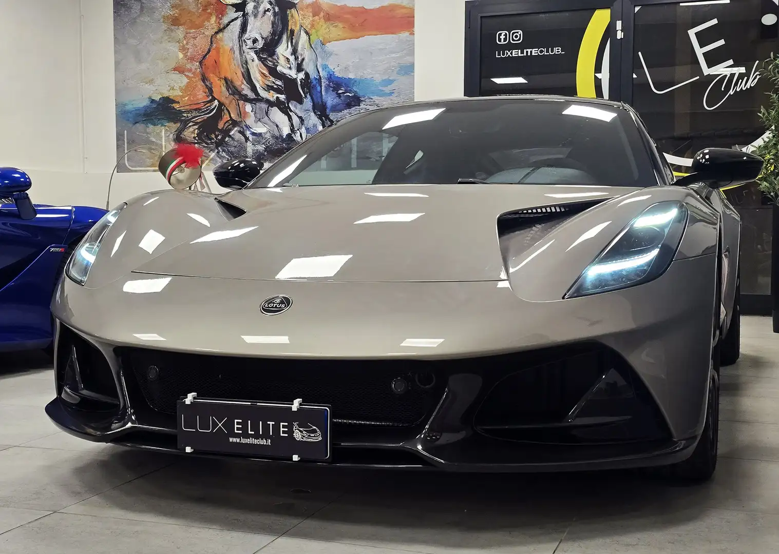 Lotus Emira 3.5 V6 FIRST EDITION_MANUALE_SCARICO_ALCANTARA_TOP Grau - 1