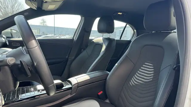 Mercedes-Benz A-Class view 8