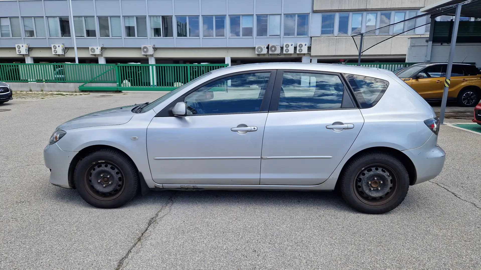 Mazda 3 Mazda 3 Sport 1,6i Plusline Plusline Silber - 2