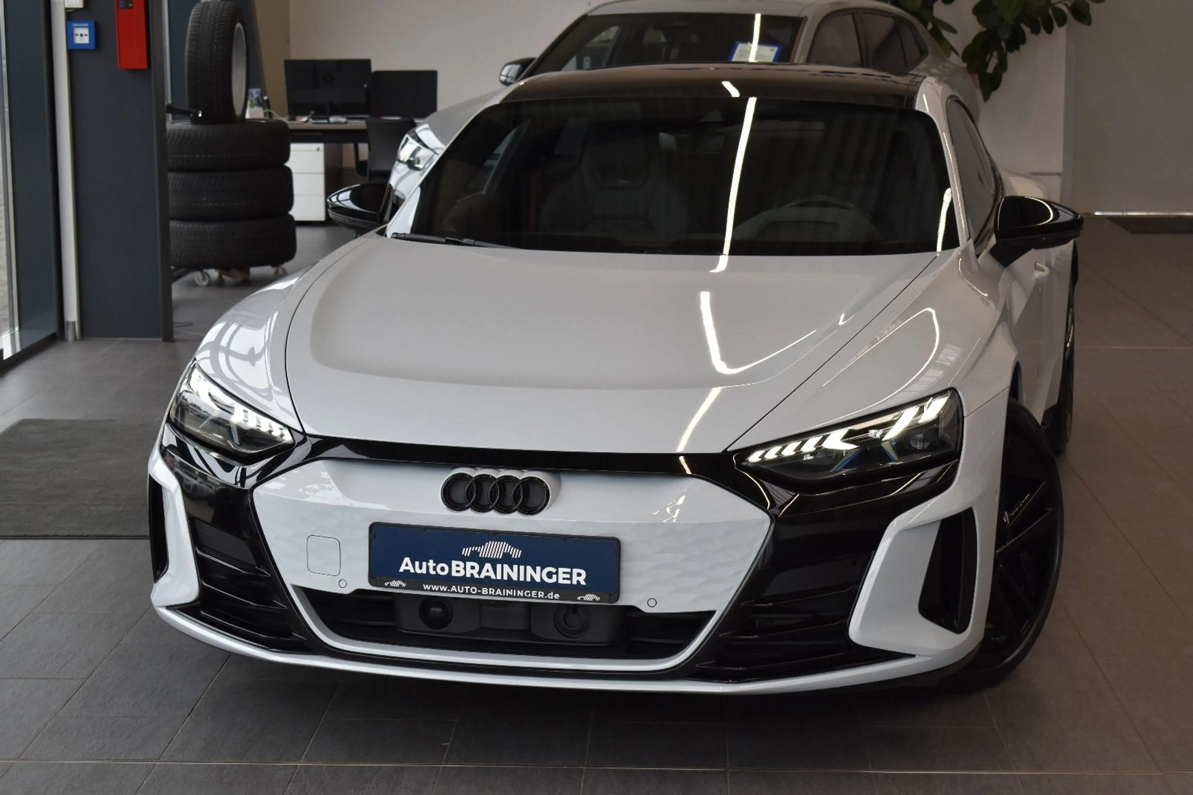 Audi e-tron GT RS e-tron GT quattro Laser~Air~Pano~B&O~HUD~360°
