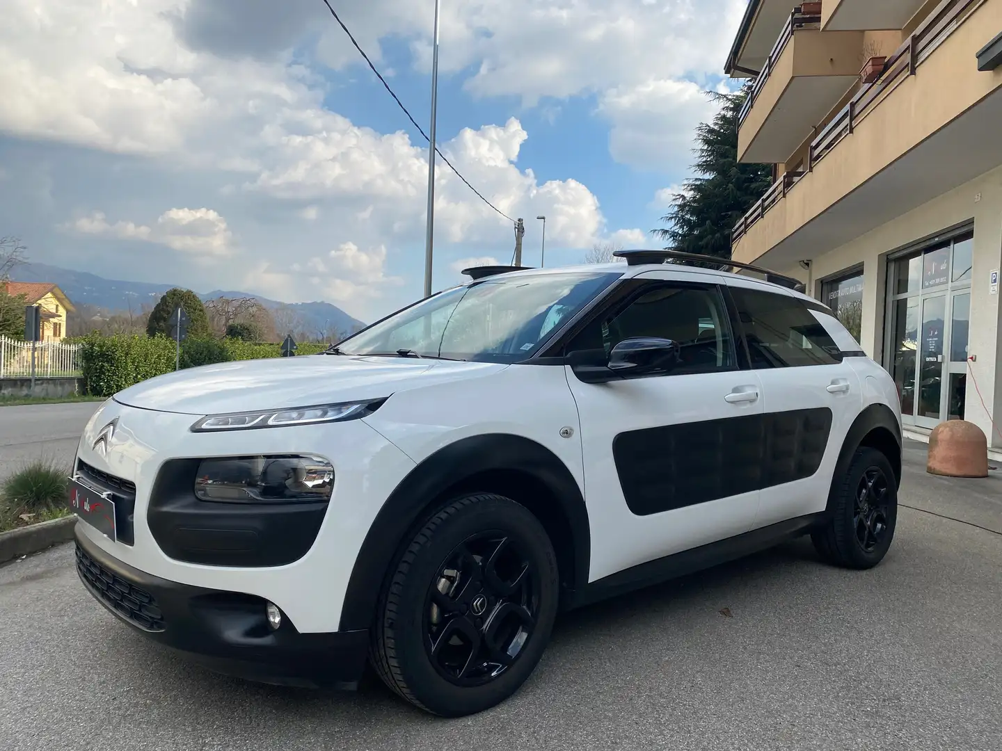 Citroen C4 Cactus C4 Cactus 1.2 puretech Shine 82cv E6 Bianco - 1