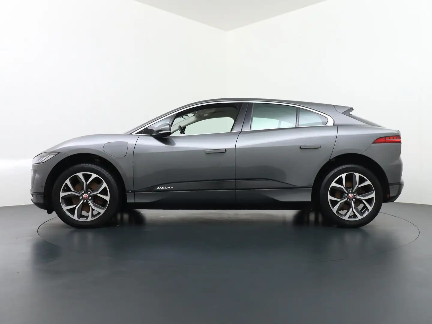 Jaguar I-Pace EV400 S 90 kWh RIJKLAARPRIJS INCL. 12 MND. BOVAGGA Grijs - 2