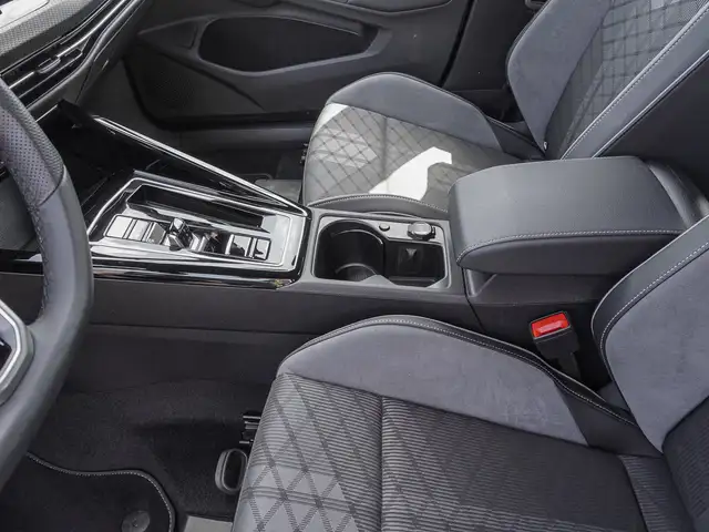 Volkswagen Golf view 14