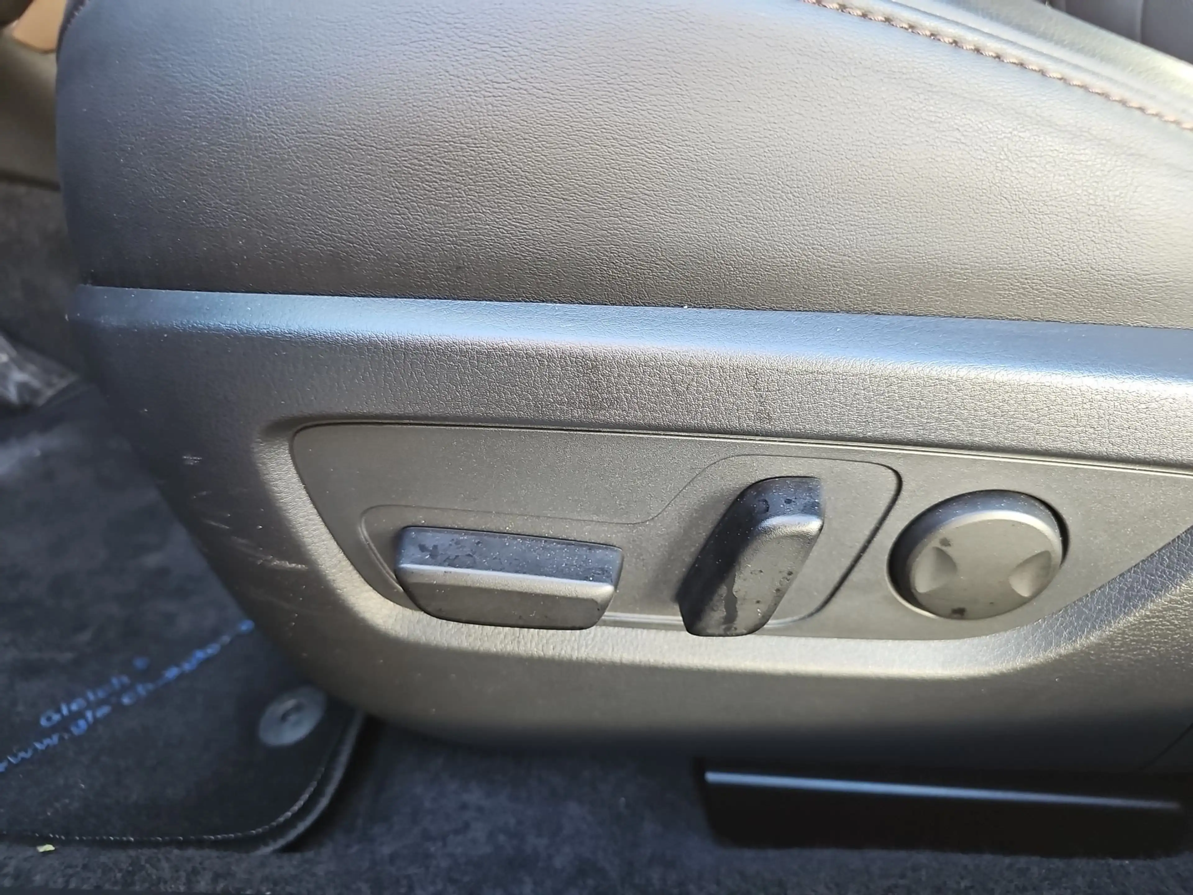 Mazda CX-30 2.0 SKYACTIV-X M Selection ACC LED Navi LM — photo 7