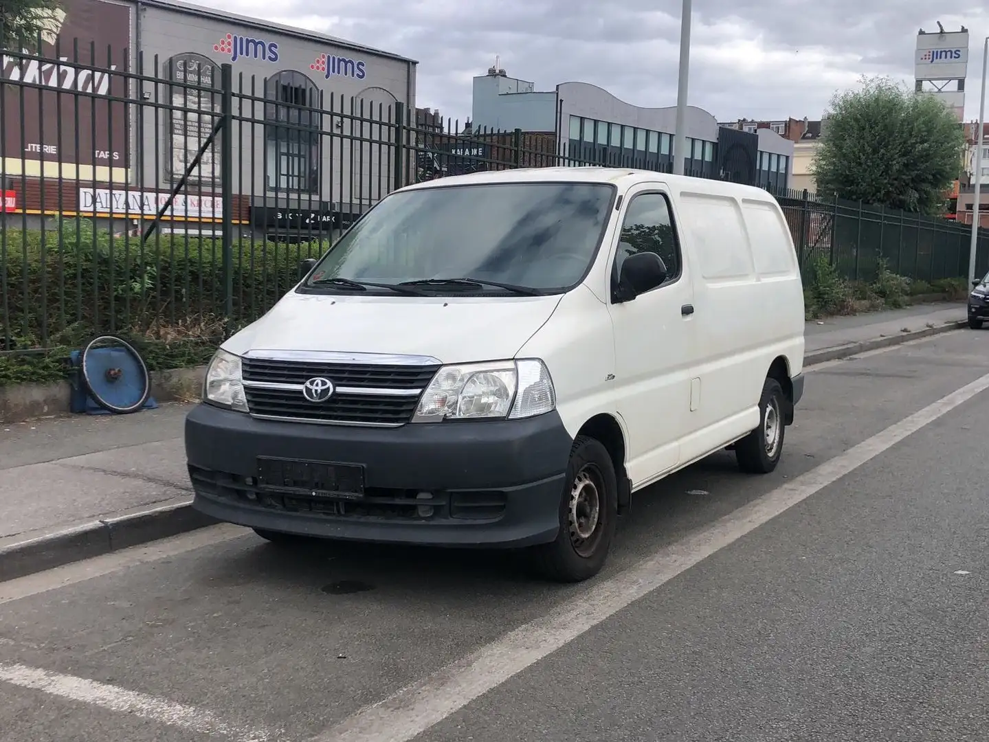 Toyota Hiace 2.5 Turbo D-4D LX - 1