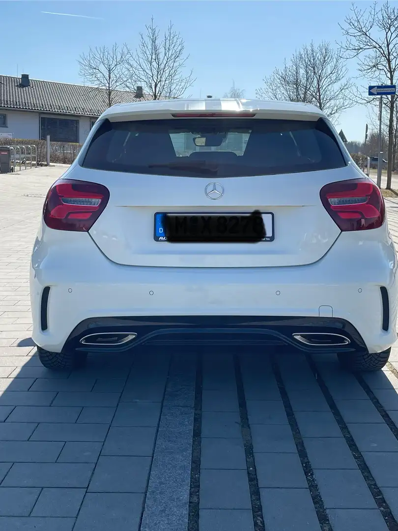 Mercedes-Benz A 180 Peak Edition White - 2