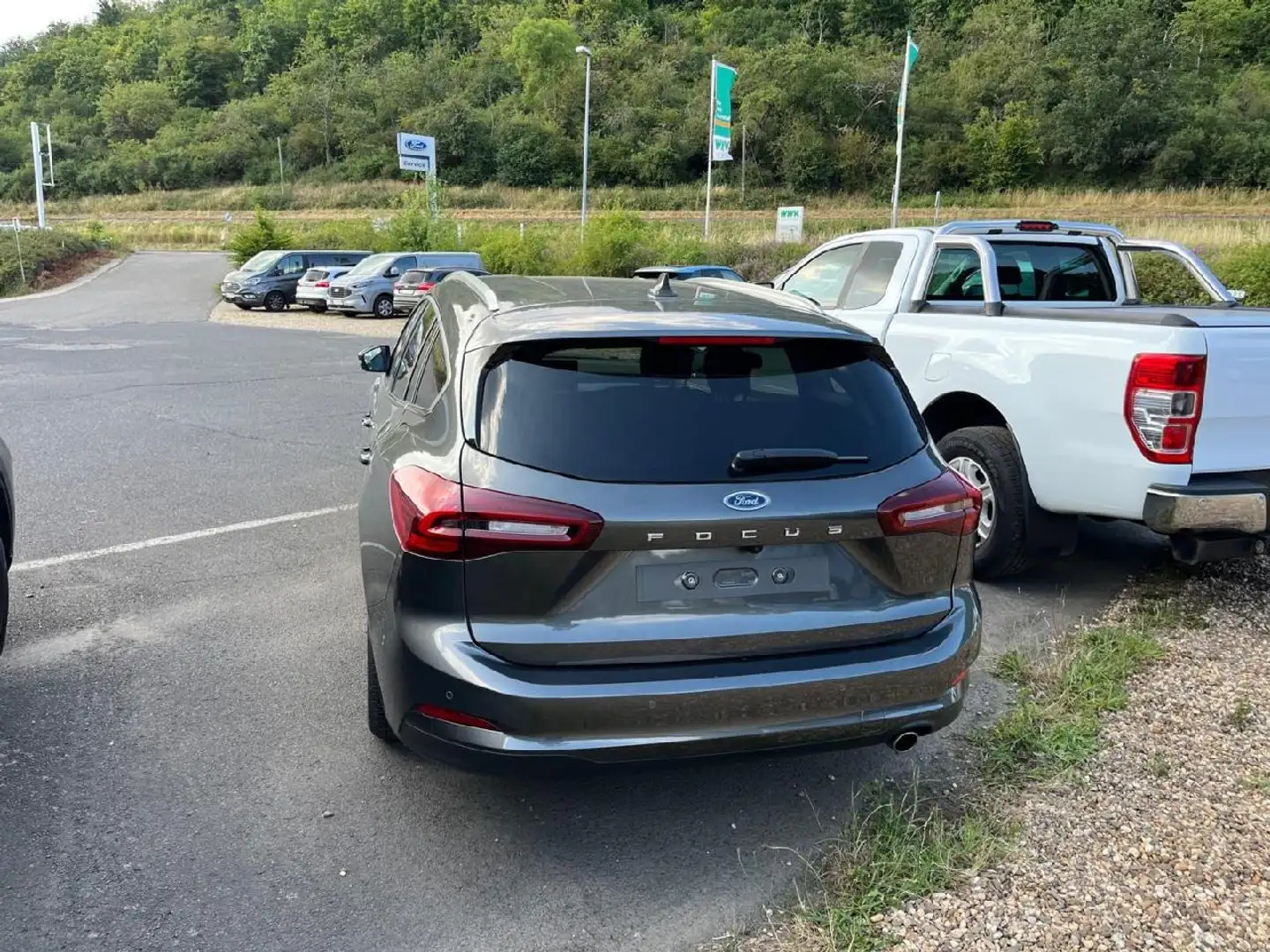 Ford Focus Titanium Grau - 2