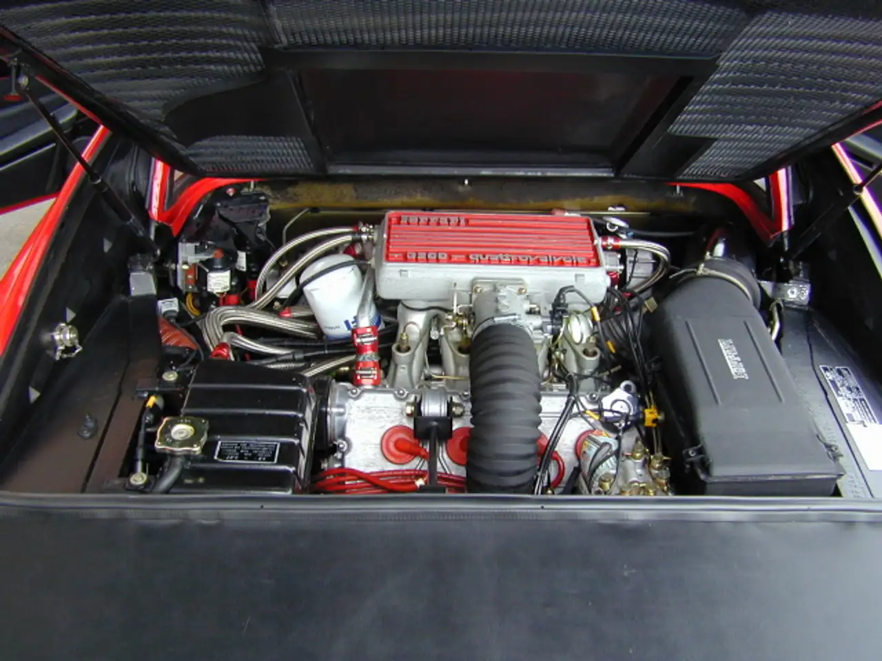 Ferrari 328 GTS, foto 6