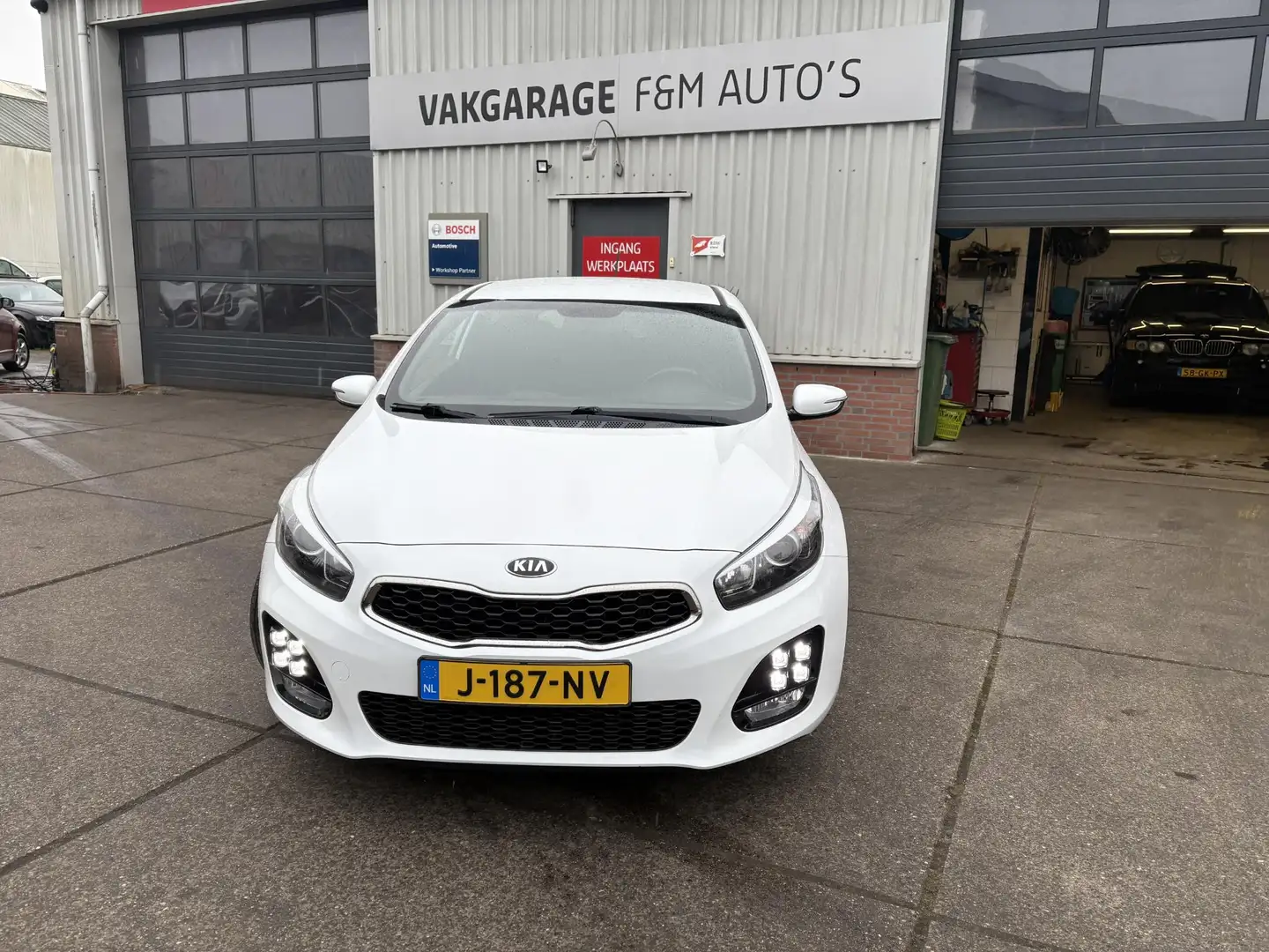 Kia Ceed / cee'd 1.0 T-GDi GT-Line Білий - 2