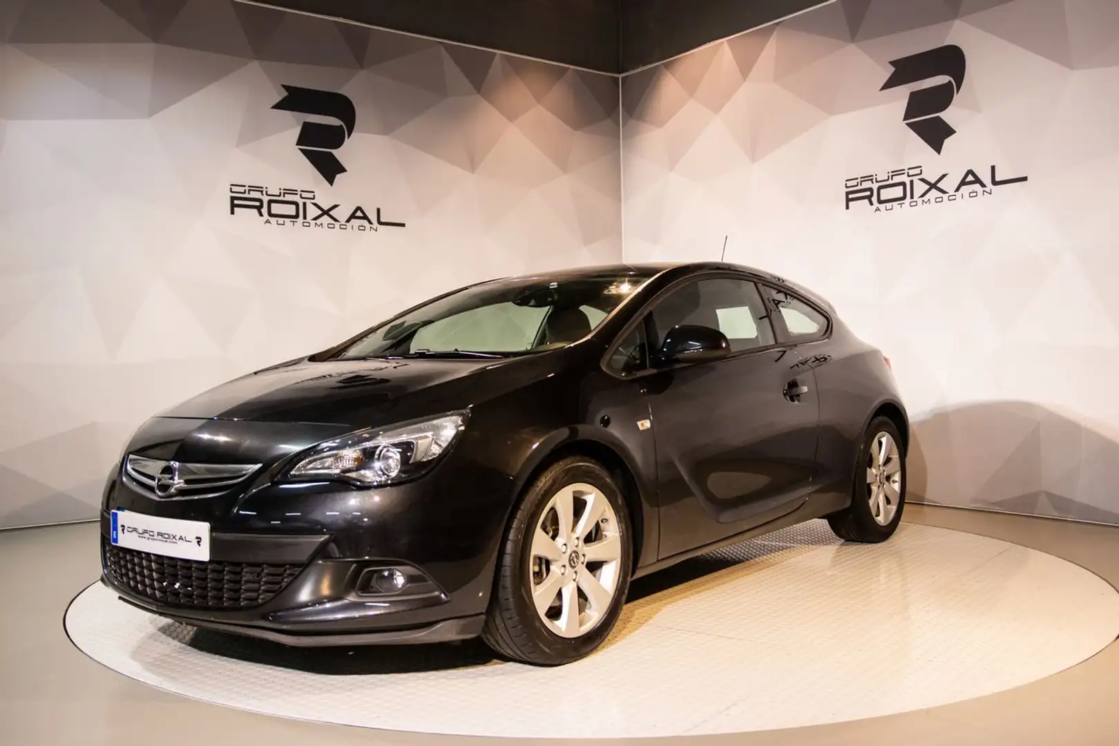 Opel Astra GTC 1.7CDTi S/S Selective Noir - 1