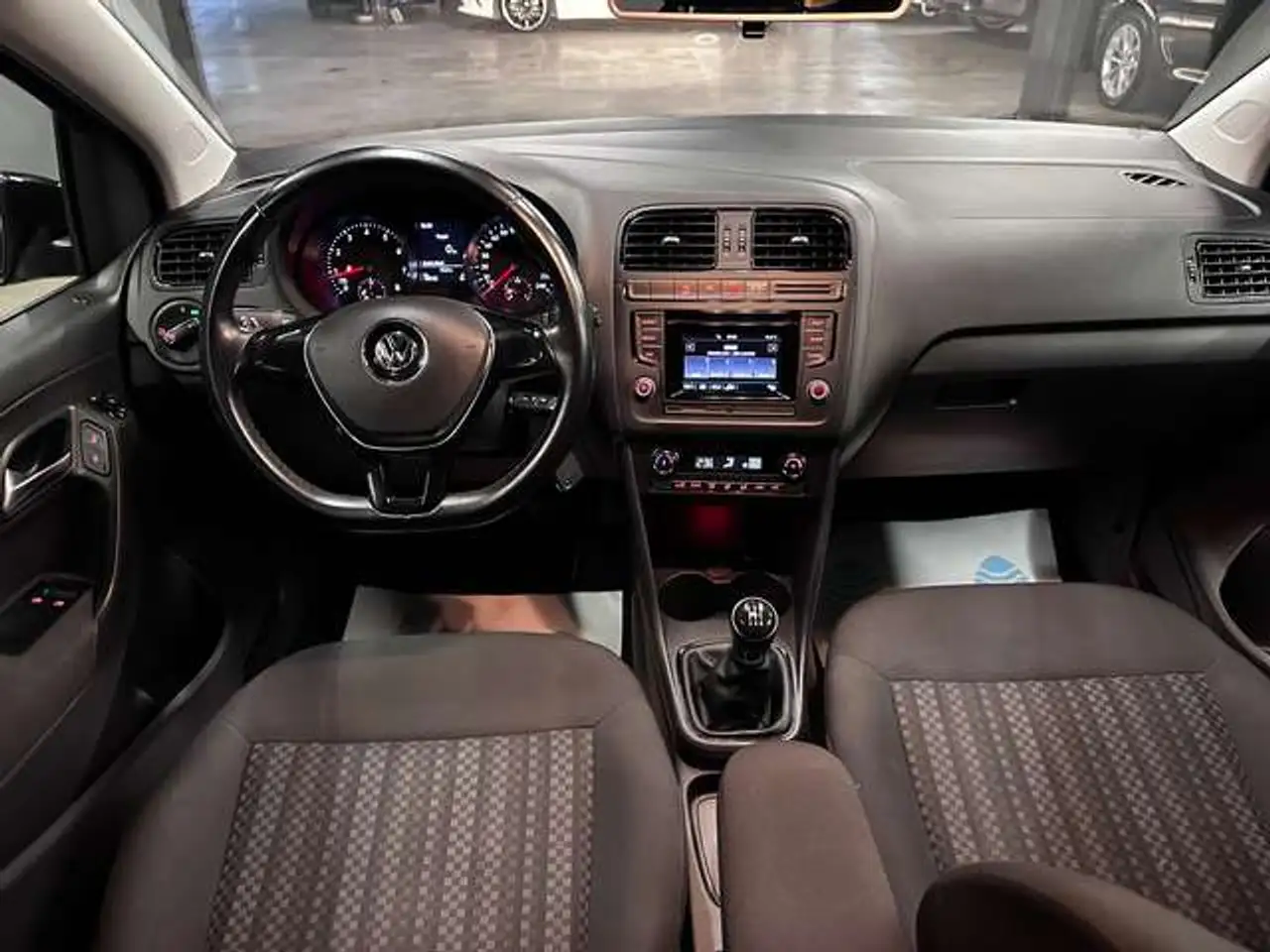 Volkswagen Polo Citadine 5 portes — photo 13