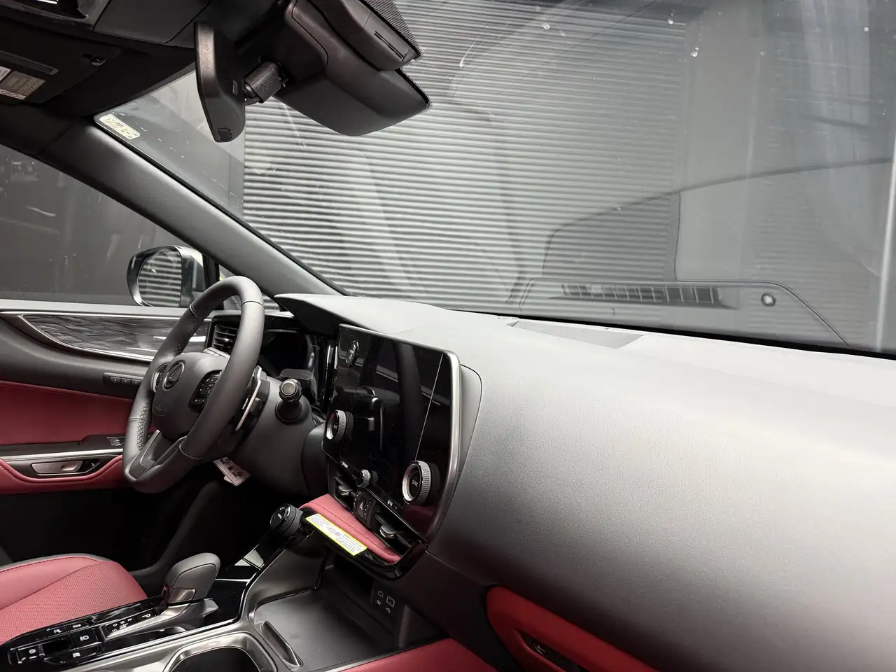 Lexus NX снимка Lexus NX