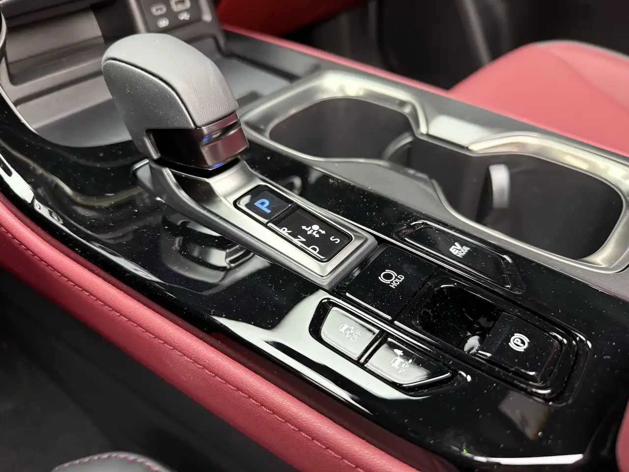 Lexus NX снимка Lexus NX