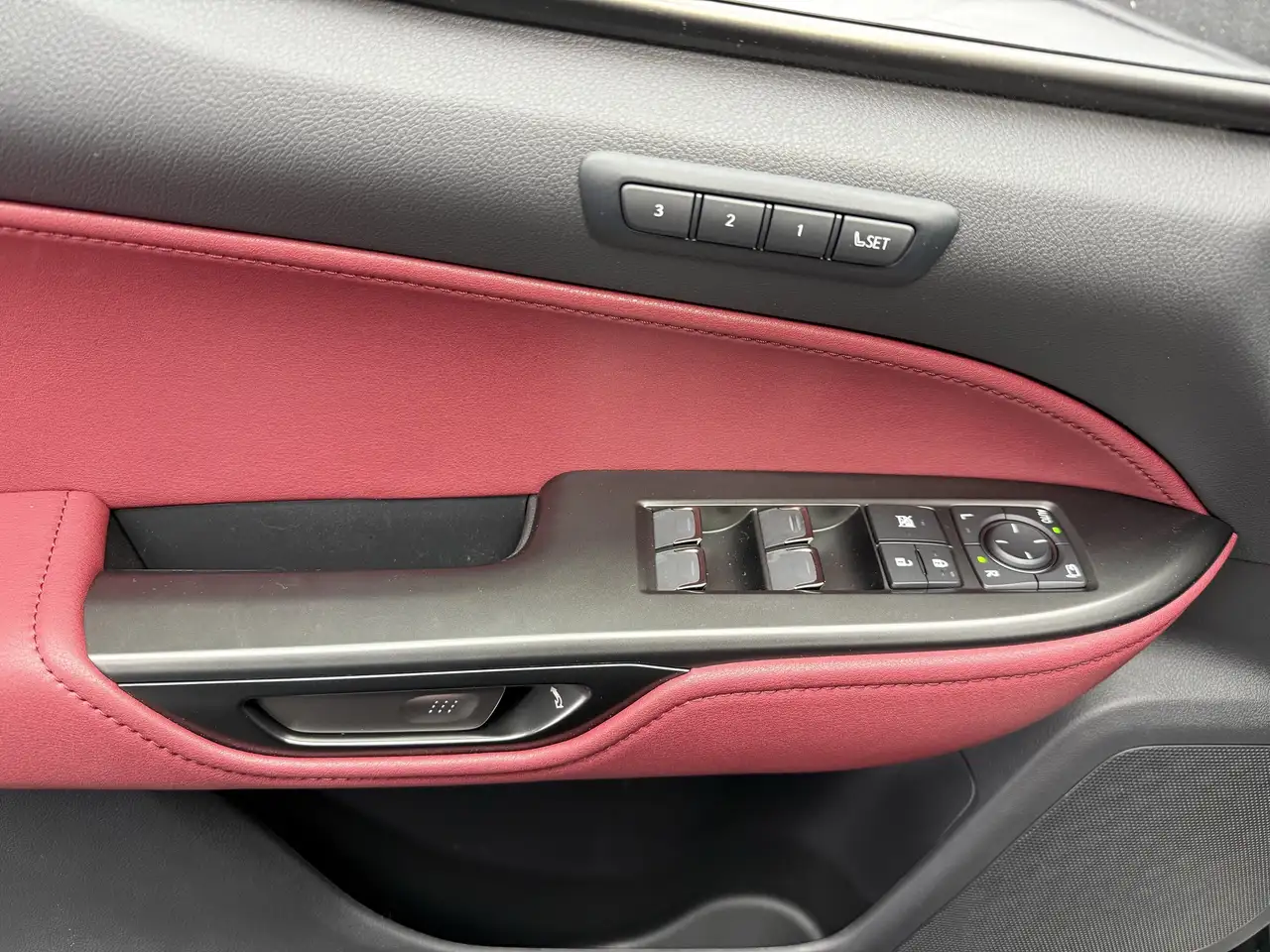 Lexus NX снимка Lexus NX