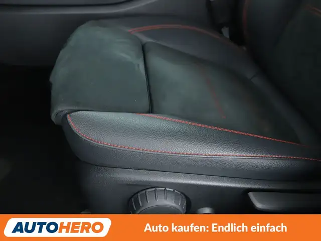 Mercedes-Benz Cla Class view 27