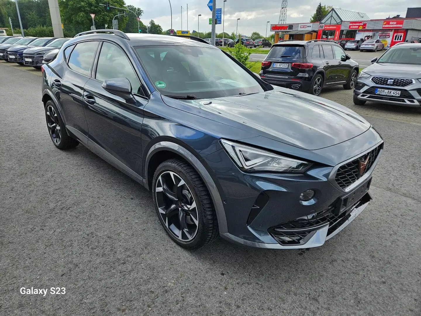 CUPRA Formentor VZ 1,4 DSG e-Hybrid *AHK* Grau - 2