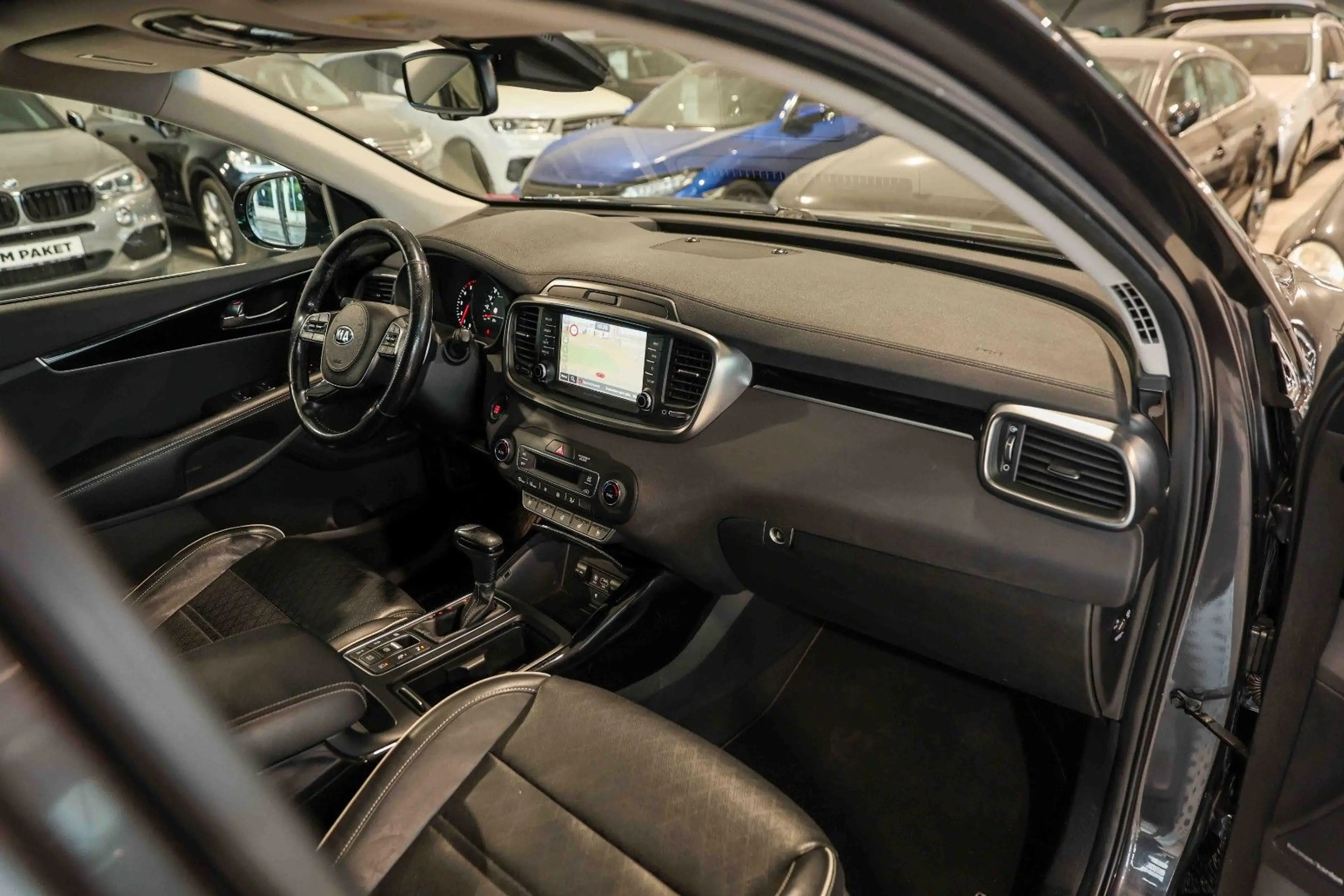 Kia Sorento SORENTO GT-LINE 4WD 7-SITZER PANO HEAD-UP VOLL — photo 12