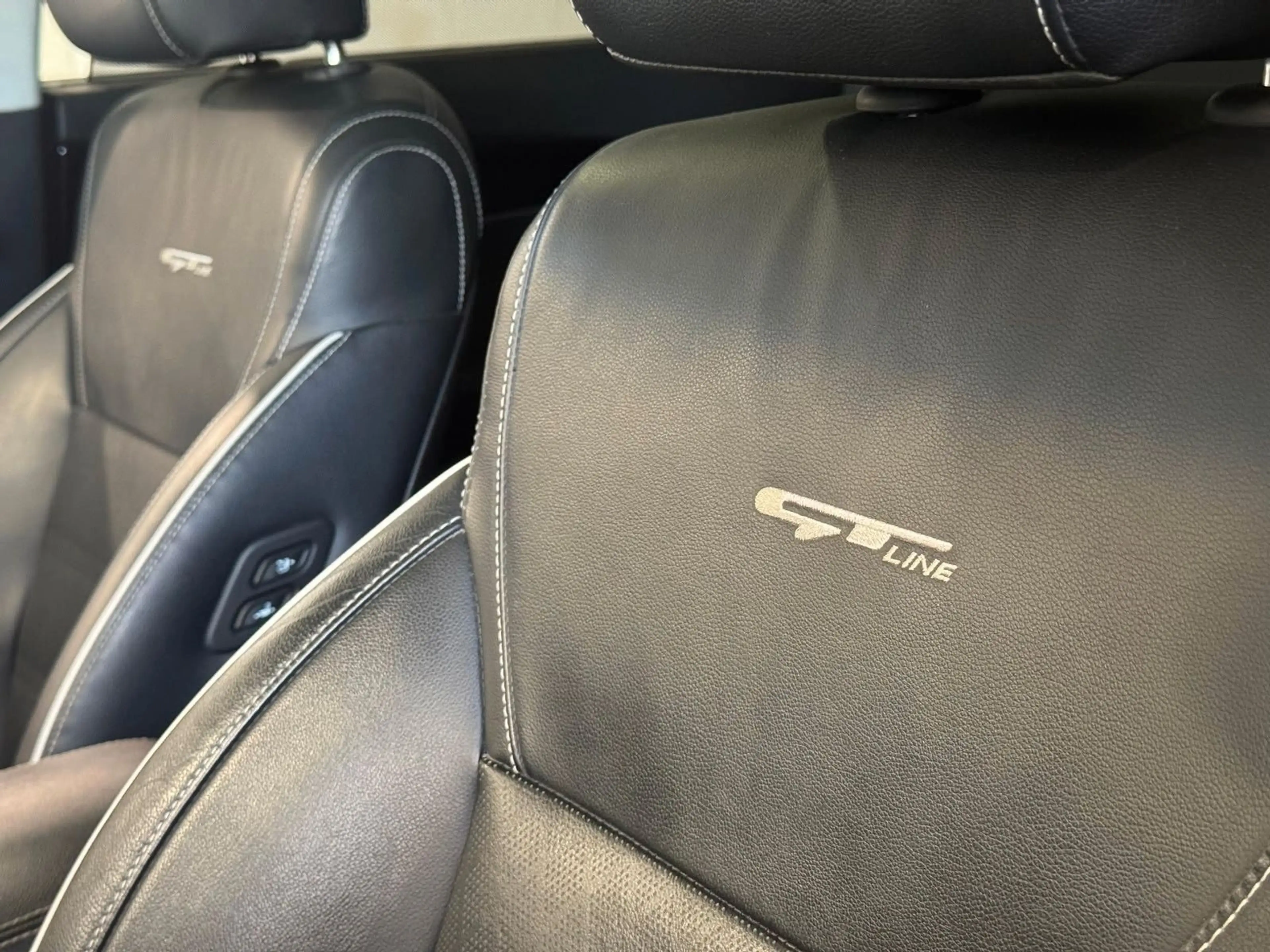 Kia Sorento SORENTO GT-LINE 4WD 7-SITZER PANO HEAD-UP VOLL — photo 8