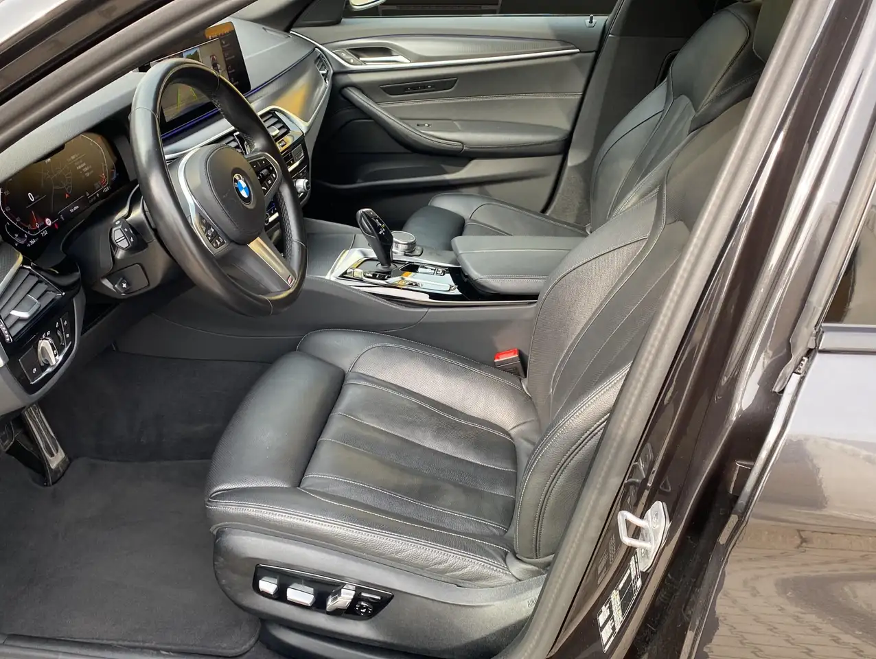 BMW 530 iA M Spor*Pano*HeadUp*Laser*Hifi* 3