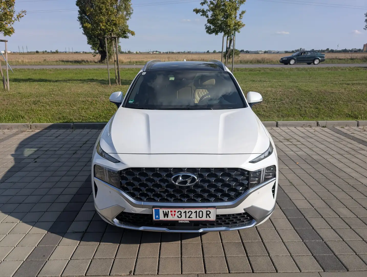 Hyundai SANTA FE Santa Fe 1,6 T-GDI Plug-In 4WD 7stz. Luxury Line Aut. Luxury Line Weiß - 2