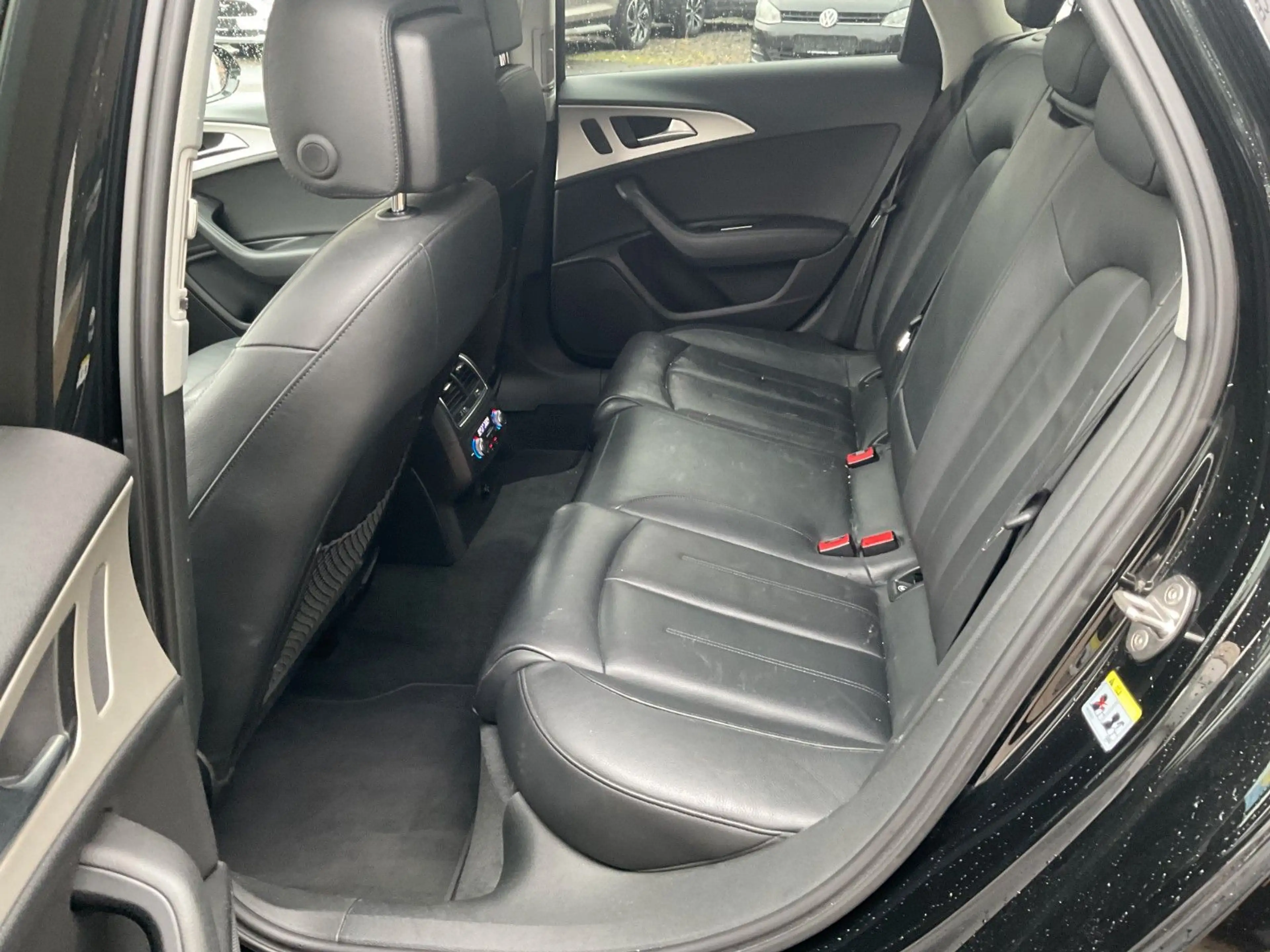 Audi A6 Avant 3.0 TDI S-Line LED Navi PDC LEDER TÜV — photo 10