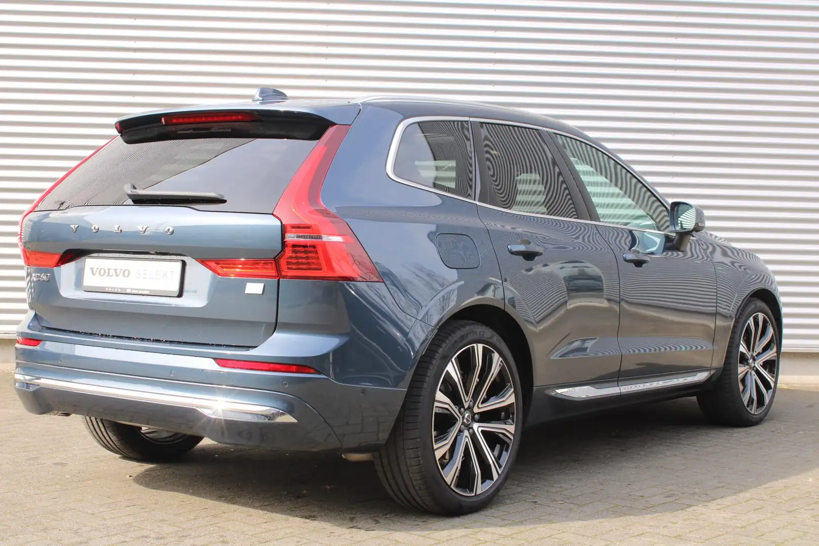 Volvo XC60 T8 AUT8 455PK Recharge AWD Ultimate | Luchtvering Blauw - 2