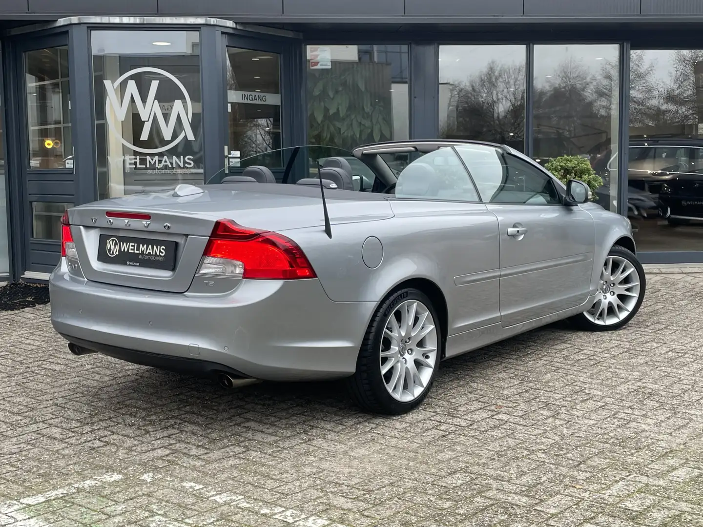 Volvo C70 Convertible 2.5 T5 Summum Facelift l Leder l Xenon Grau - 2