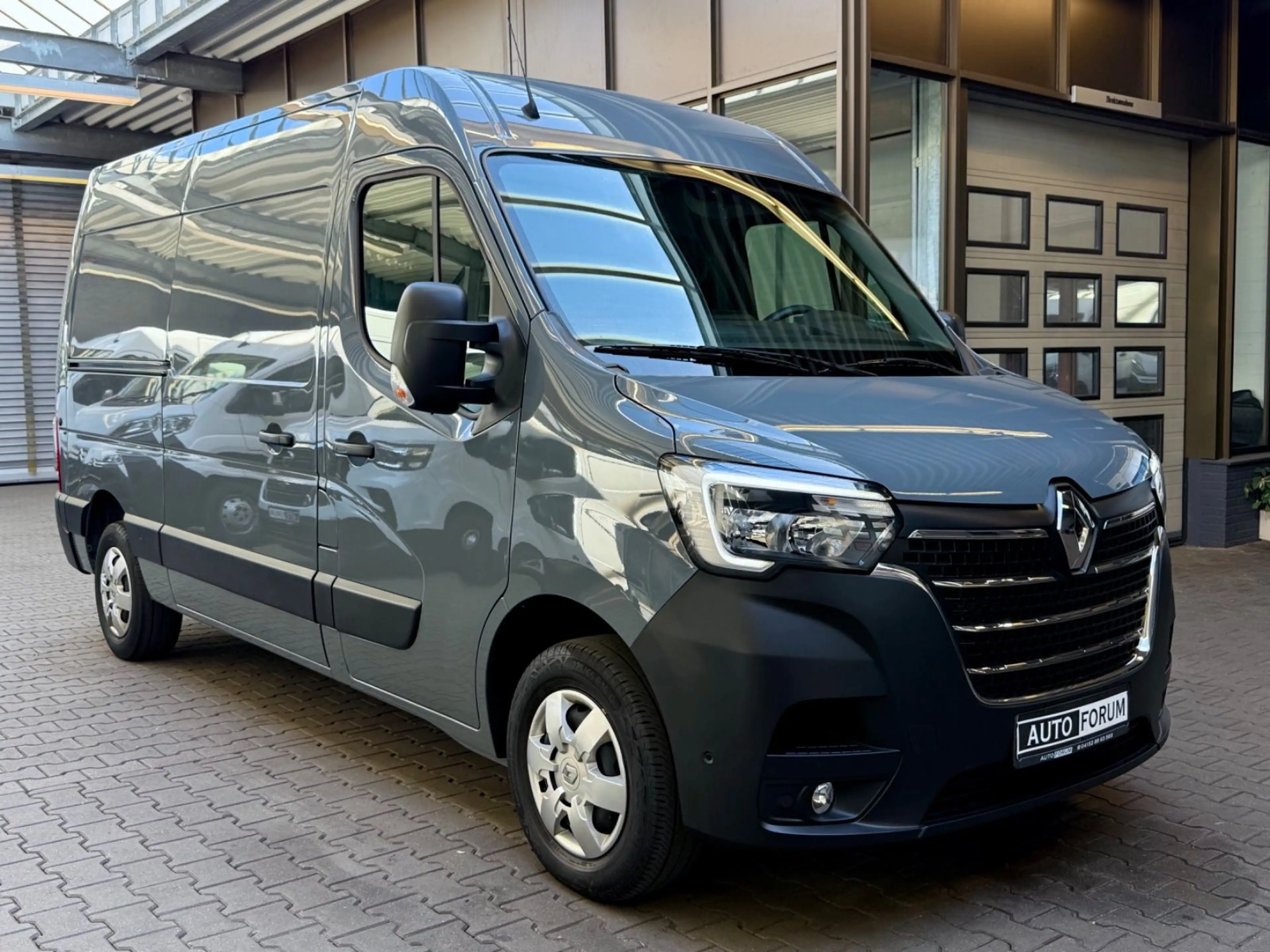 Renault Master 2.3 D L2H2 NAVI PDC LED KLIMA TEMPOMAT — photo 2