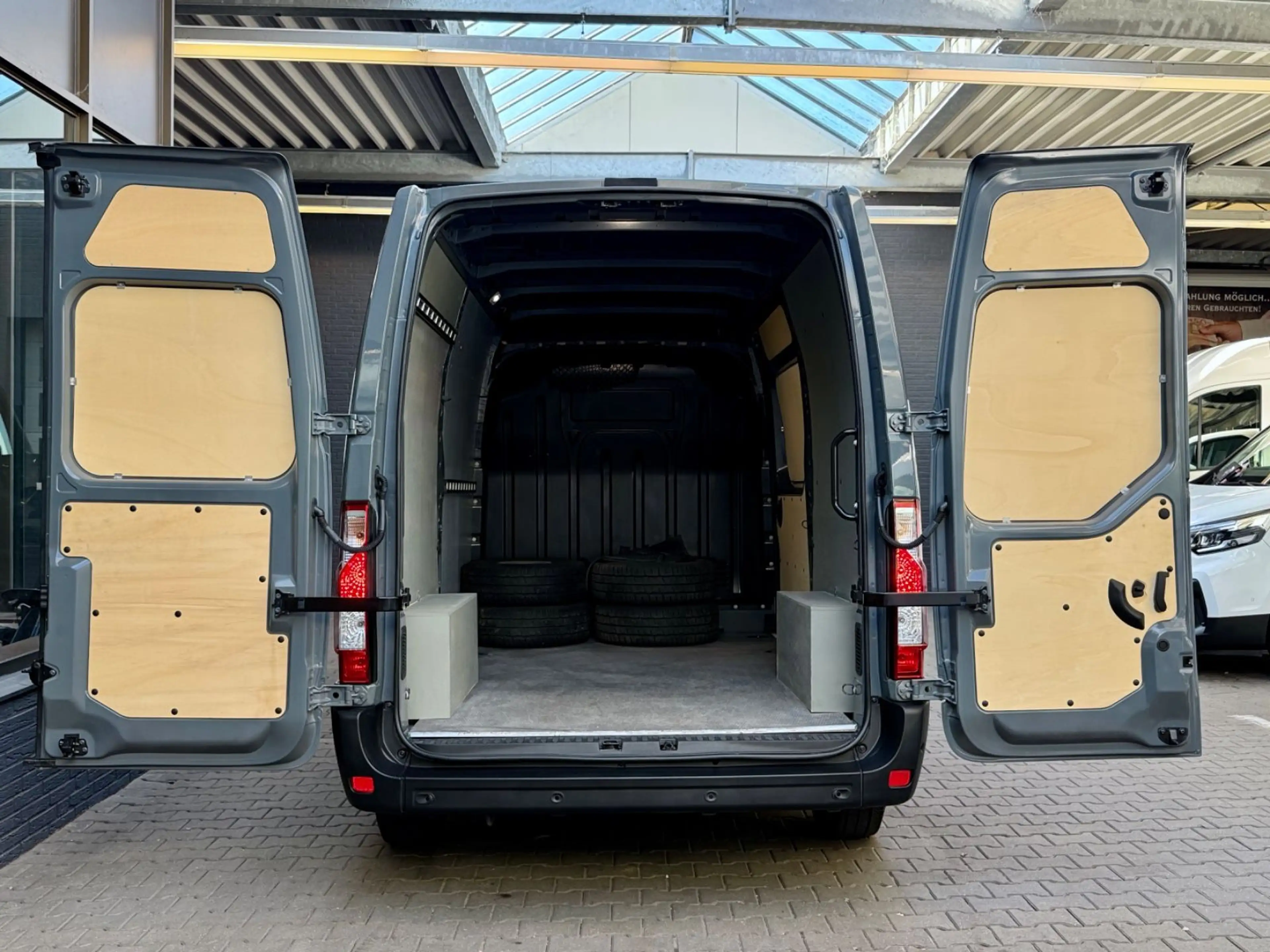 Renault Master 2.3 D L2H2 NAVI PDC LED KLIMA TEMPOMAT — photo 10