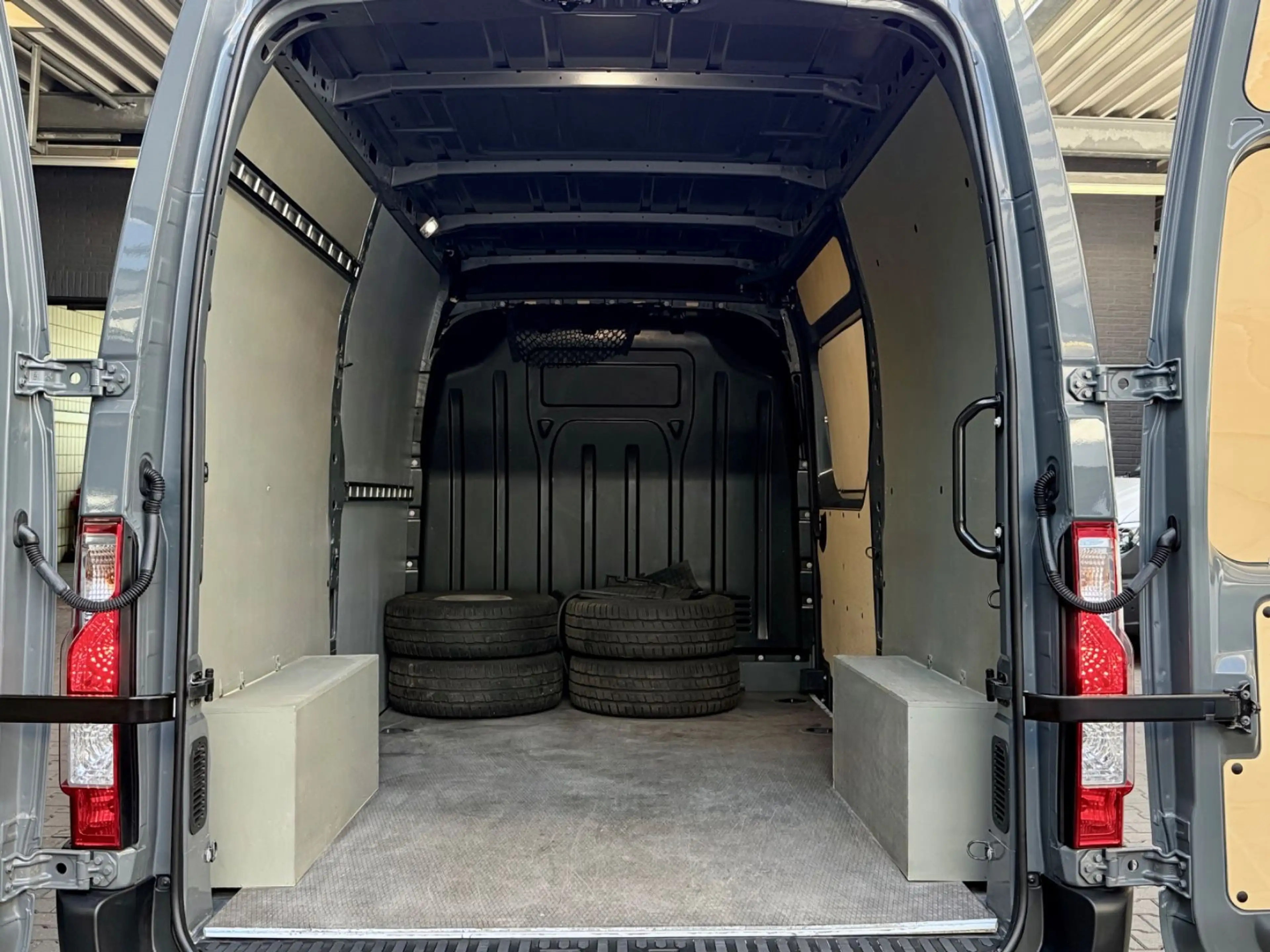 Renault Master 2.3 D L2H2 NAVI PDC LED KLIMA TEMPOMAT — photo 11