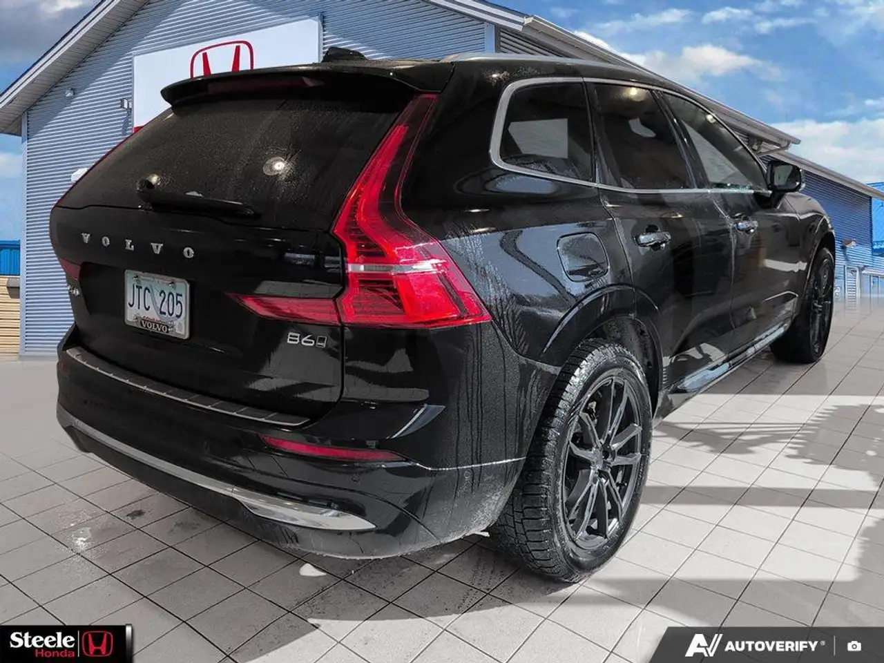 Volvo XC60 снимка Volvo XC60