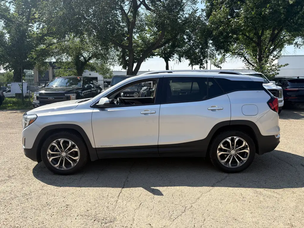 2019 GMC Terrain SLT | Dual-Zone Climate | CarPlay | Rear Cam — photo 4