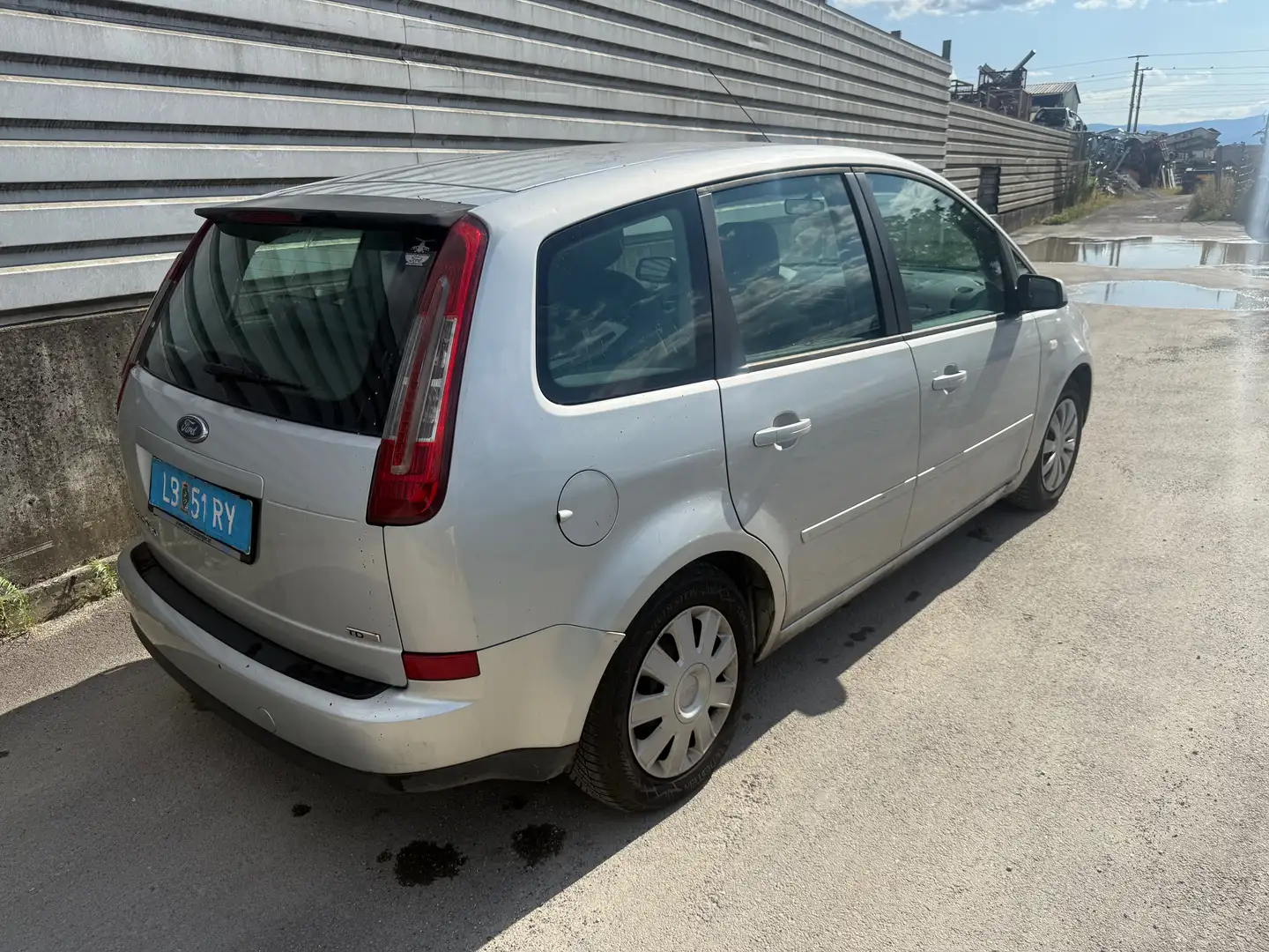Ford Focus C-Max Ghia 1,6 TDCi/DPF klimatronik euro 4 Silber - 2
