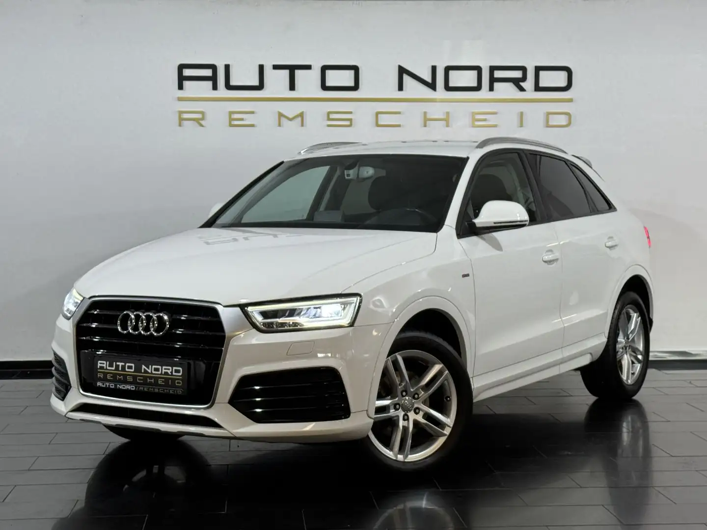Audi Q3 1.4 TFSI*Sline*Navi*LED*KeyGo*Komfort*PDC* Fehér - 1