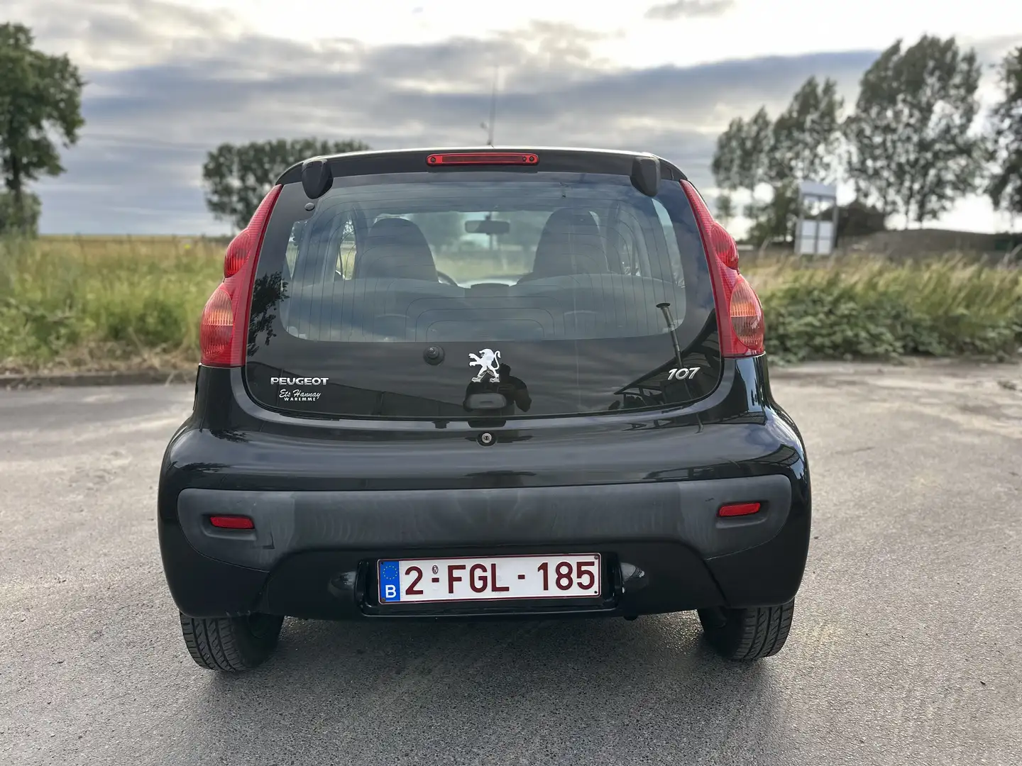 Peugeot 107 5 deurs// 2011 // zuinig - 2