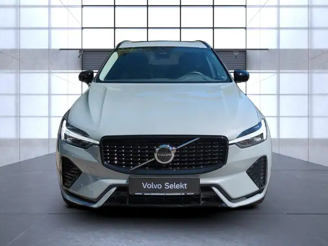 Volvo XC60 view 9