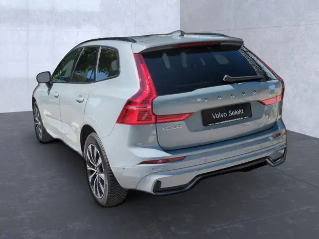 Volvo XC60 view 5