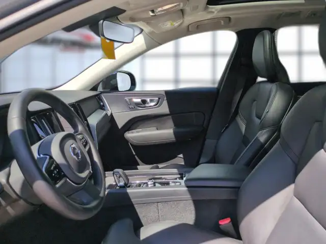 Volvo XC60 view 13