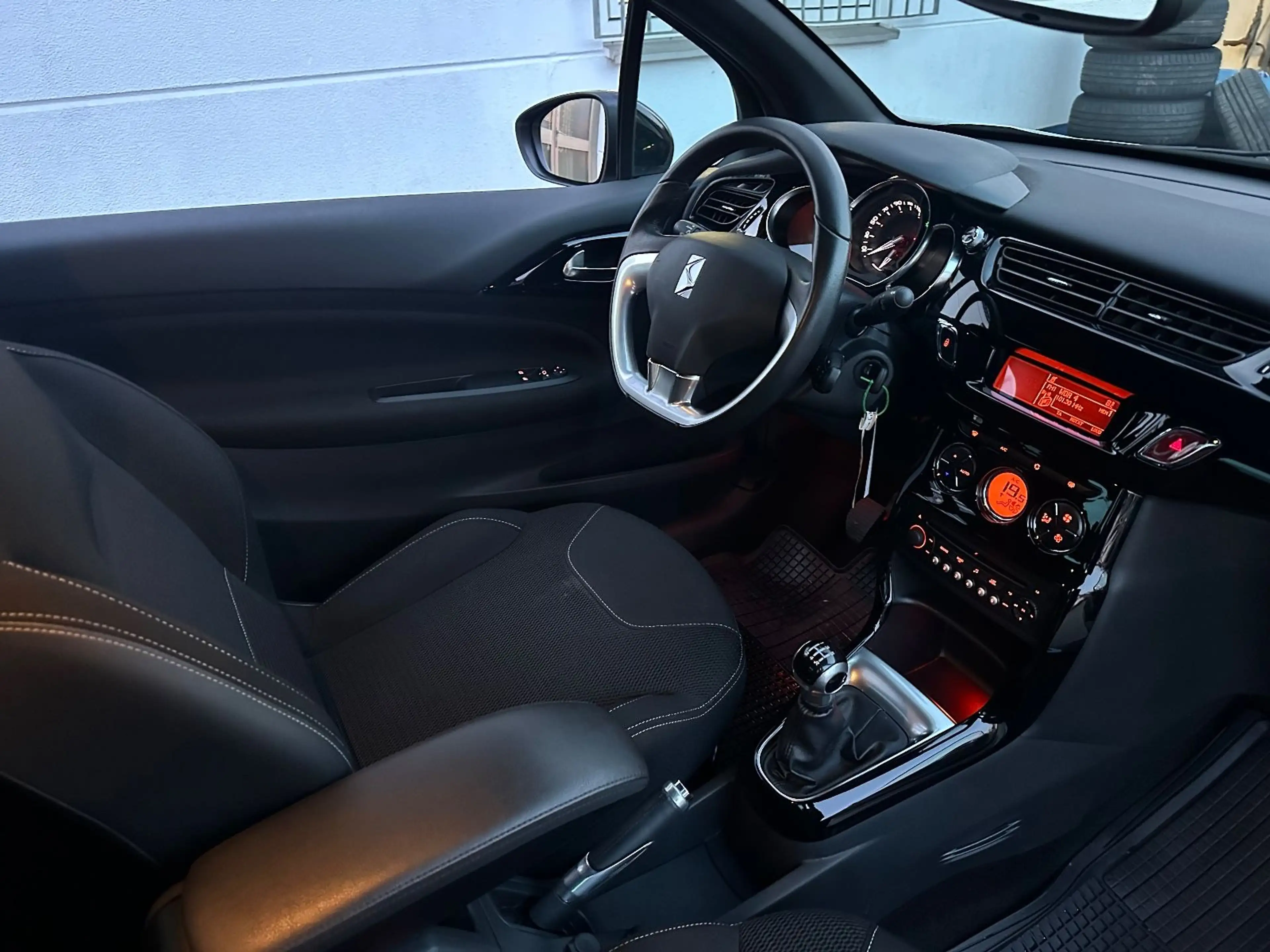 Citroen DS3 *SHZ*ISOFIX — photo 10
