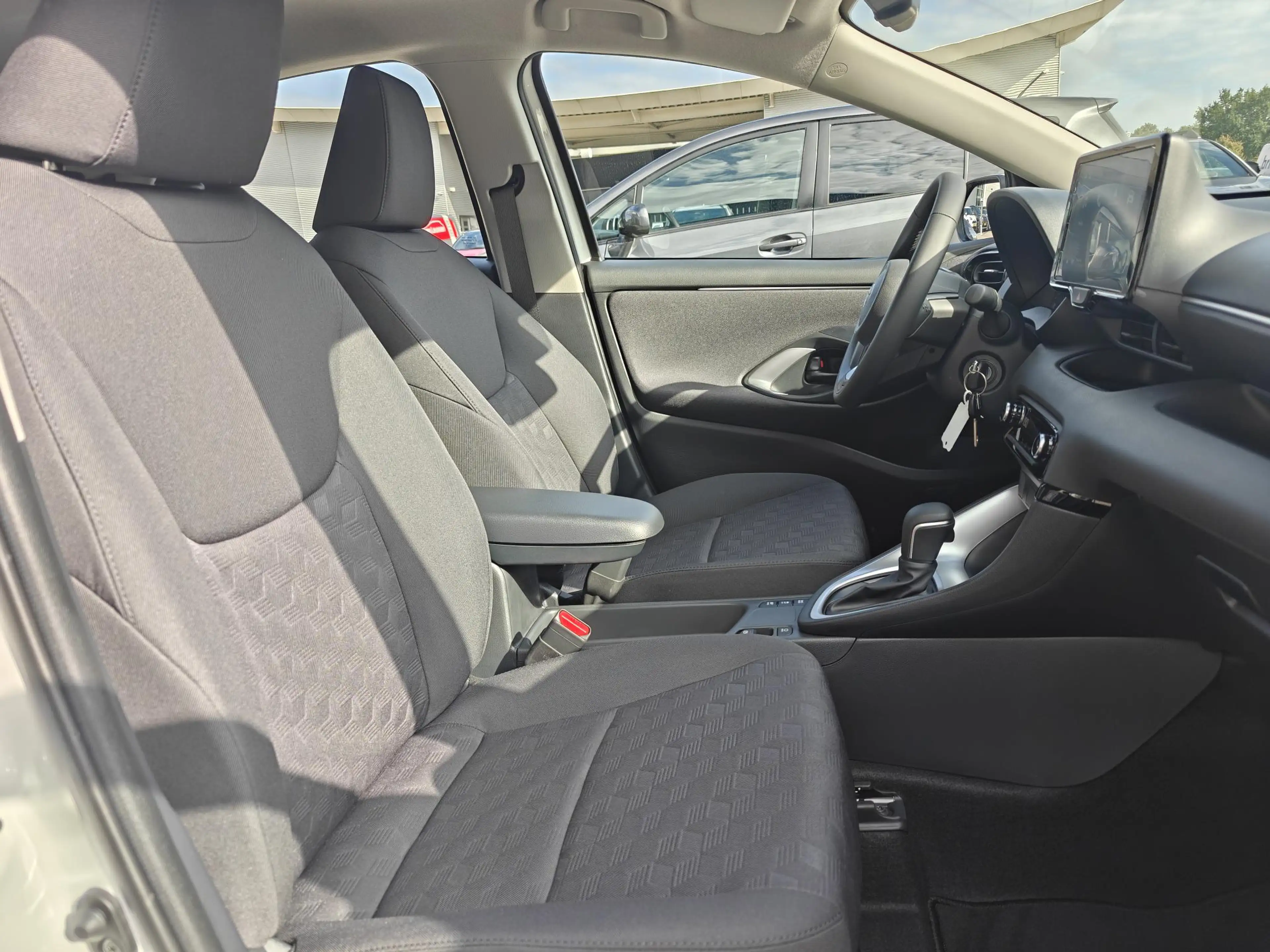 Toyota Yaris 1.5 Hybrid 115 Active NIEUW DIRECT LEVERBAAR HOGE — photo 10