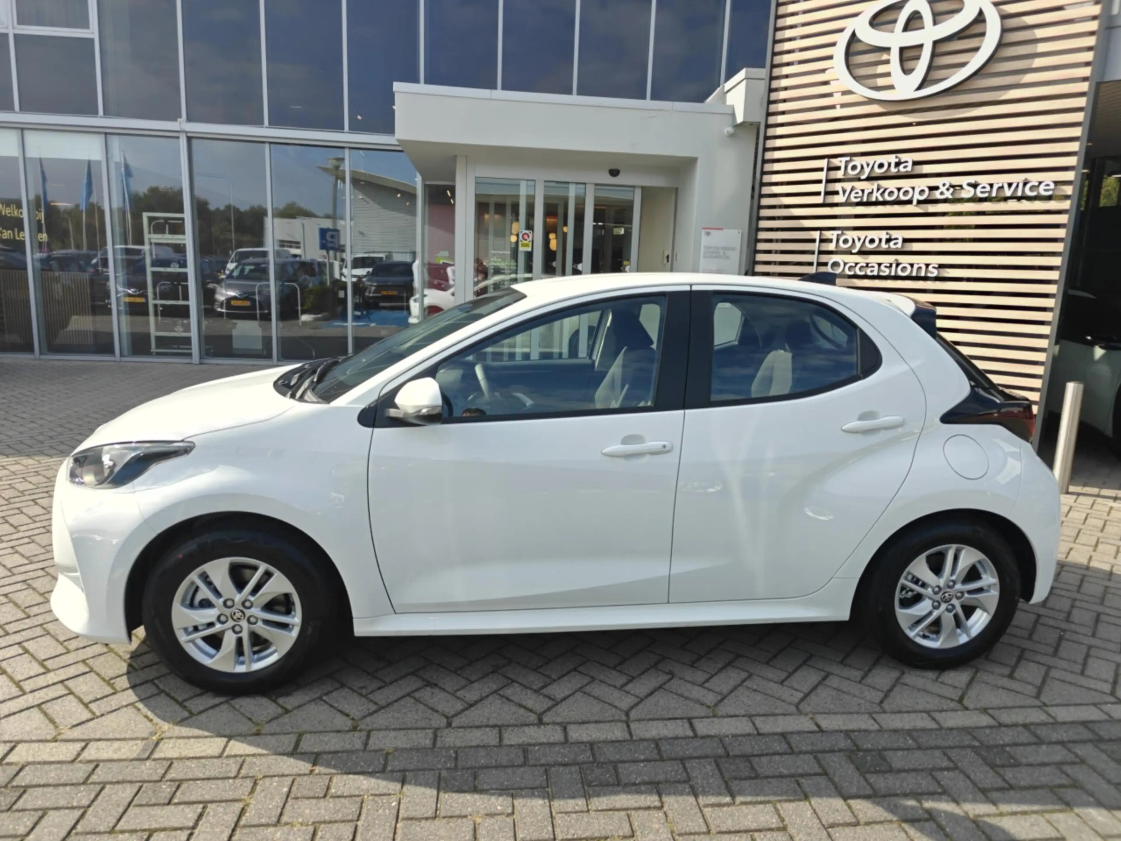 Toyota Yaris 1.5 Hybrid 115 Active NIEUW DIRECT LEVERBAAR HOGE — photo 5