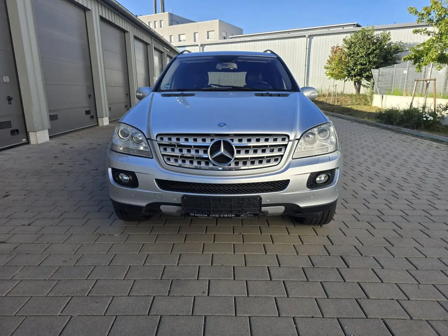 Mercedes-Benz ML 320 CDI 4MATIC/Leder/Automatik/Standheizung Silber - 2